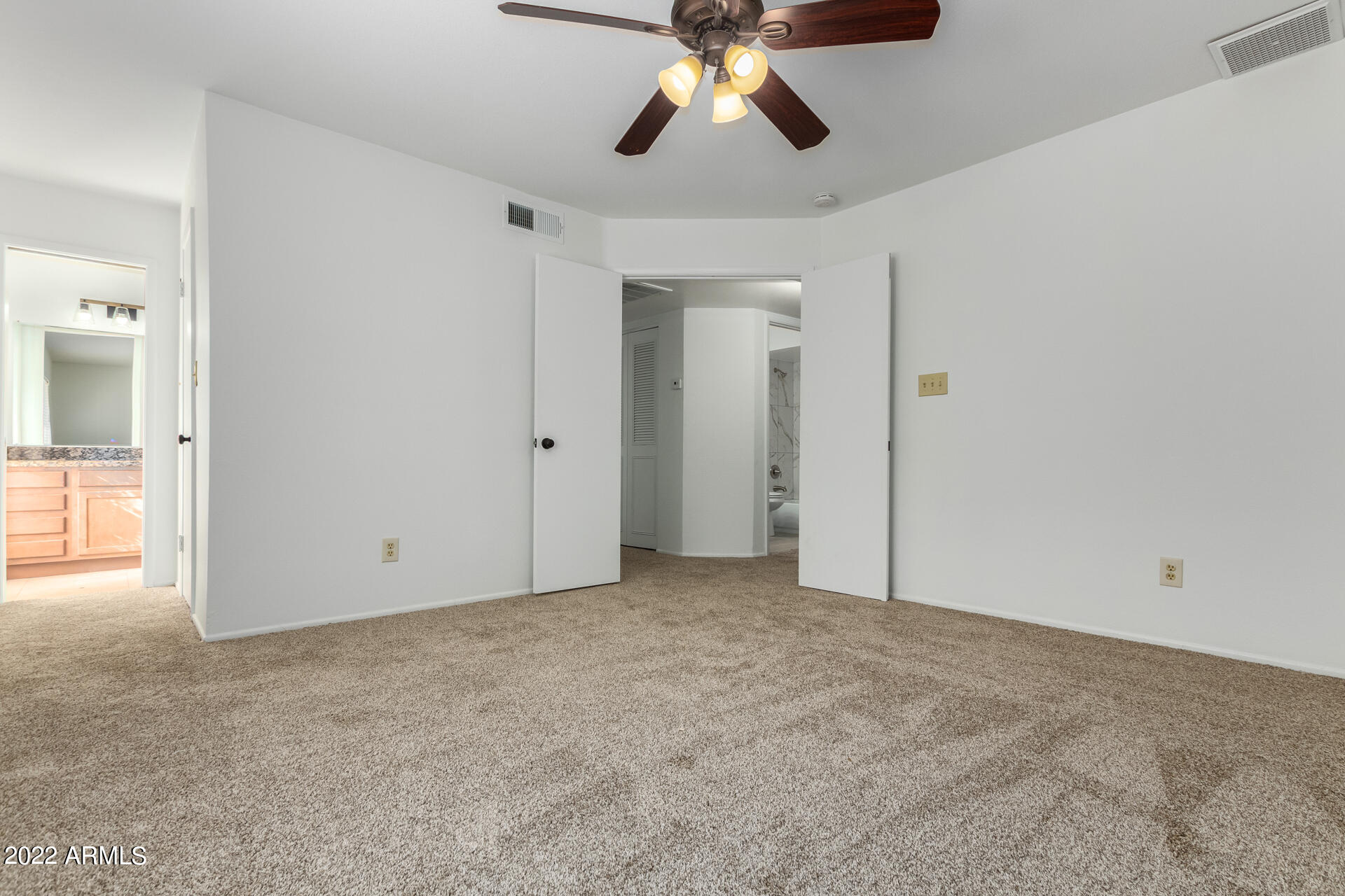 1333 W Medina Avenue