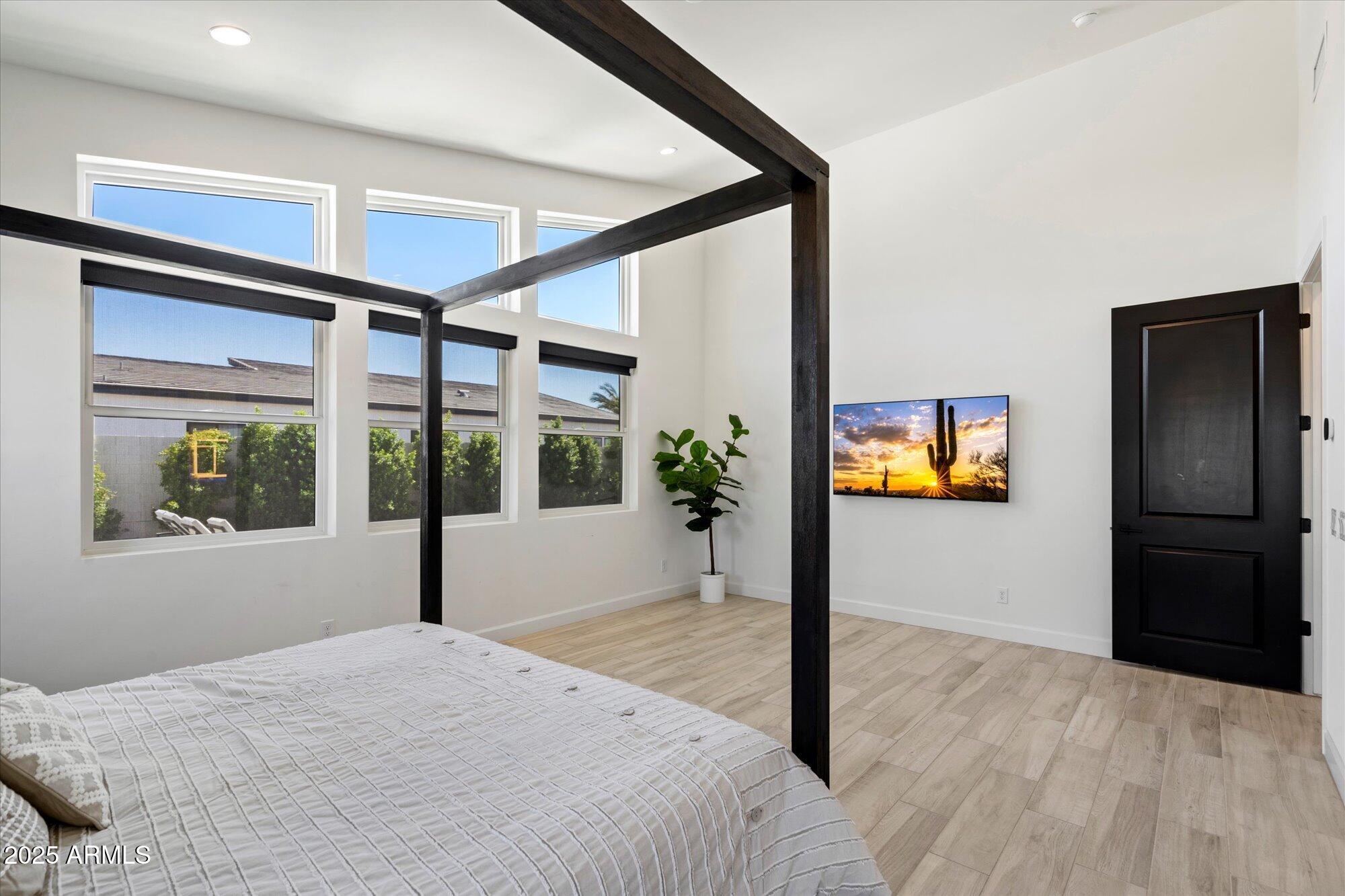 21985 E SUNSET Drive