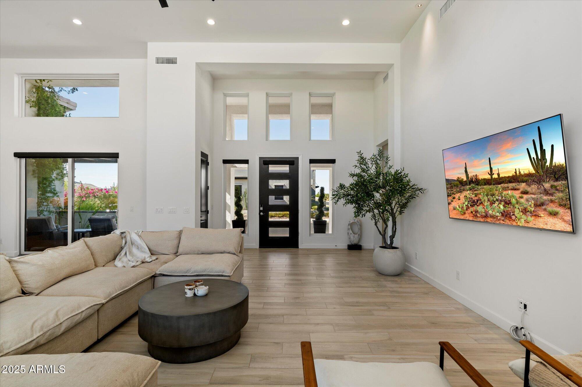 21985 E SUNSET Drive