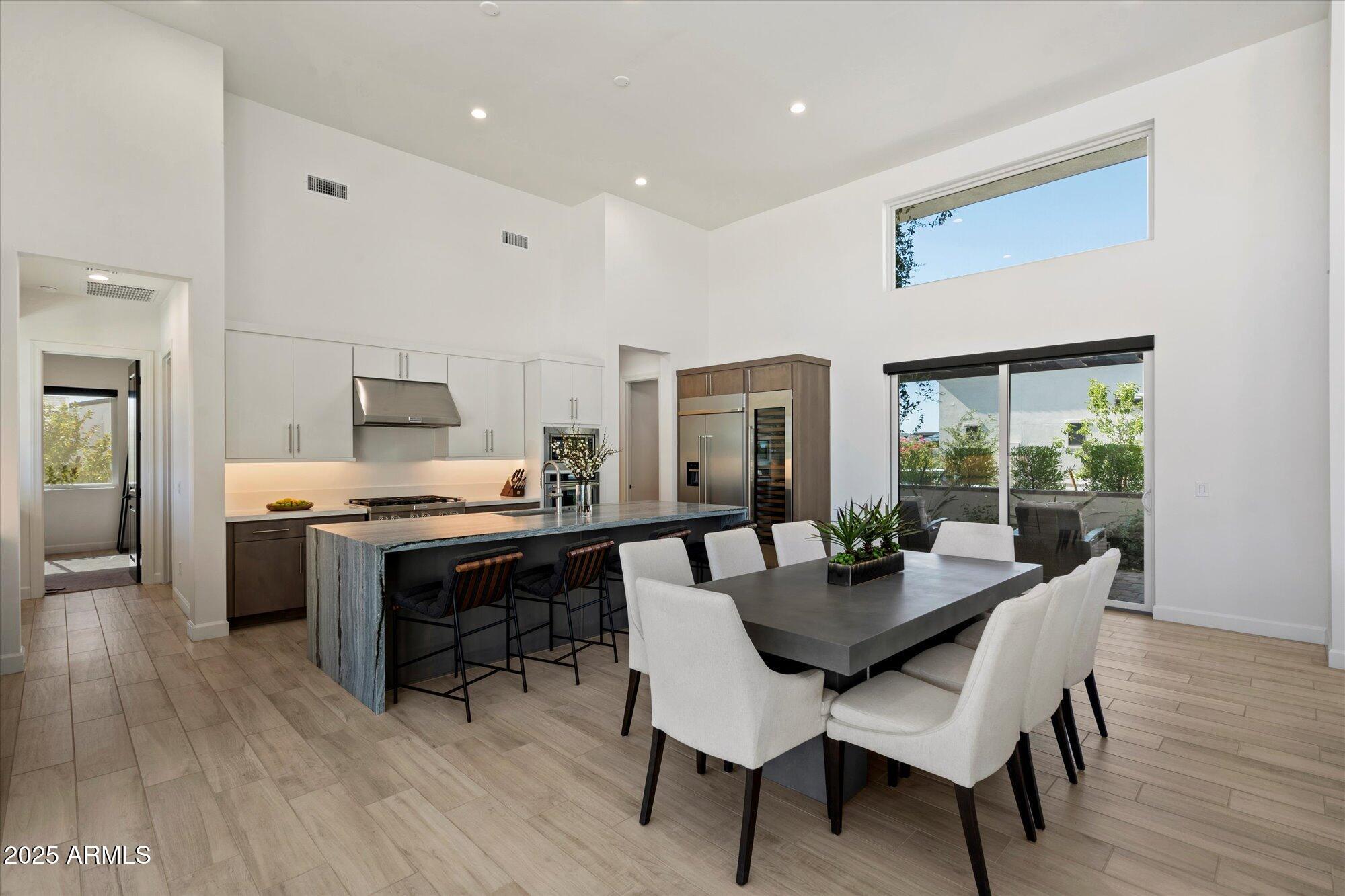 21985 E SUNSET Drive