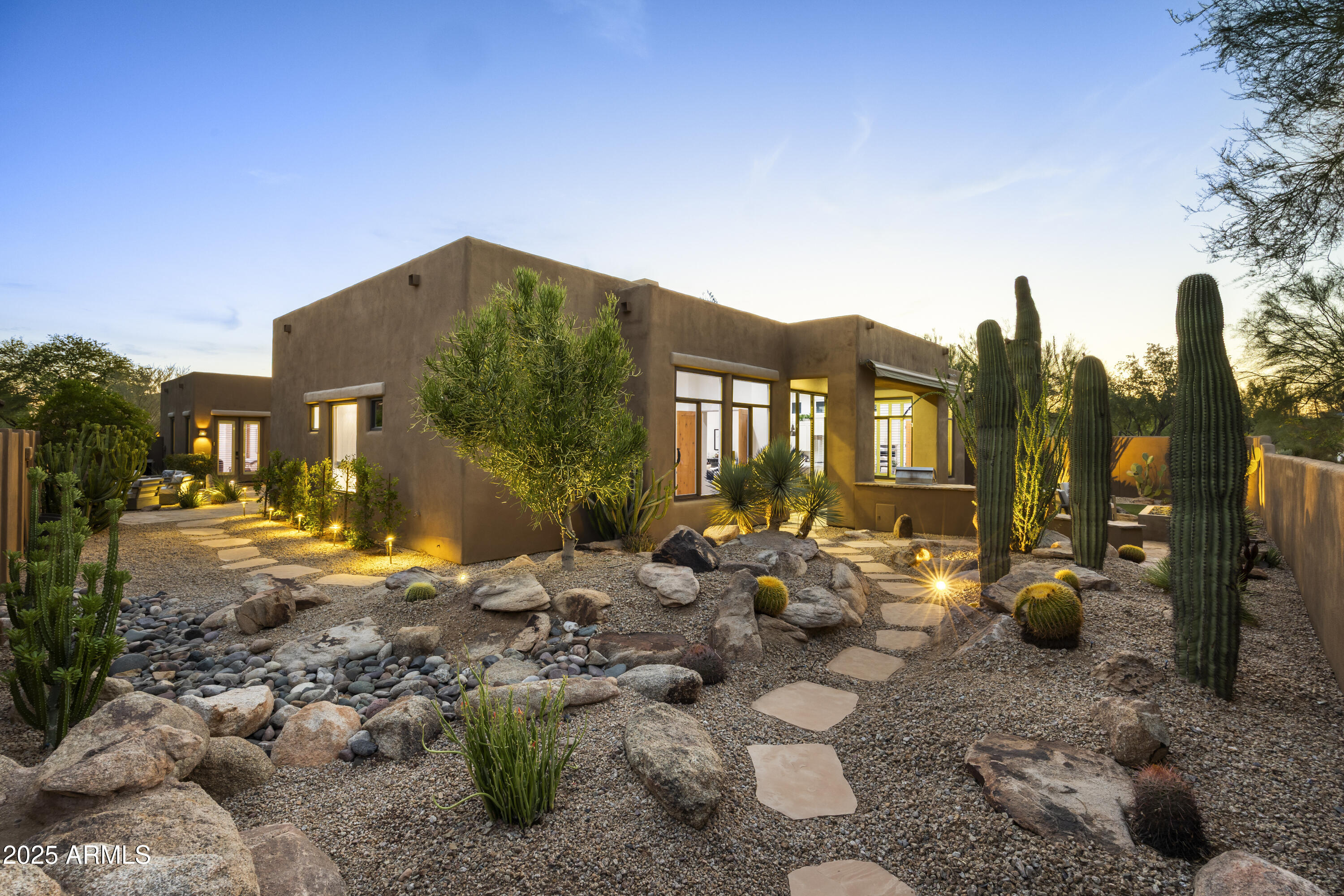 8132 E WINDWOOD Lane