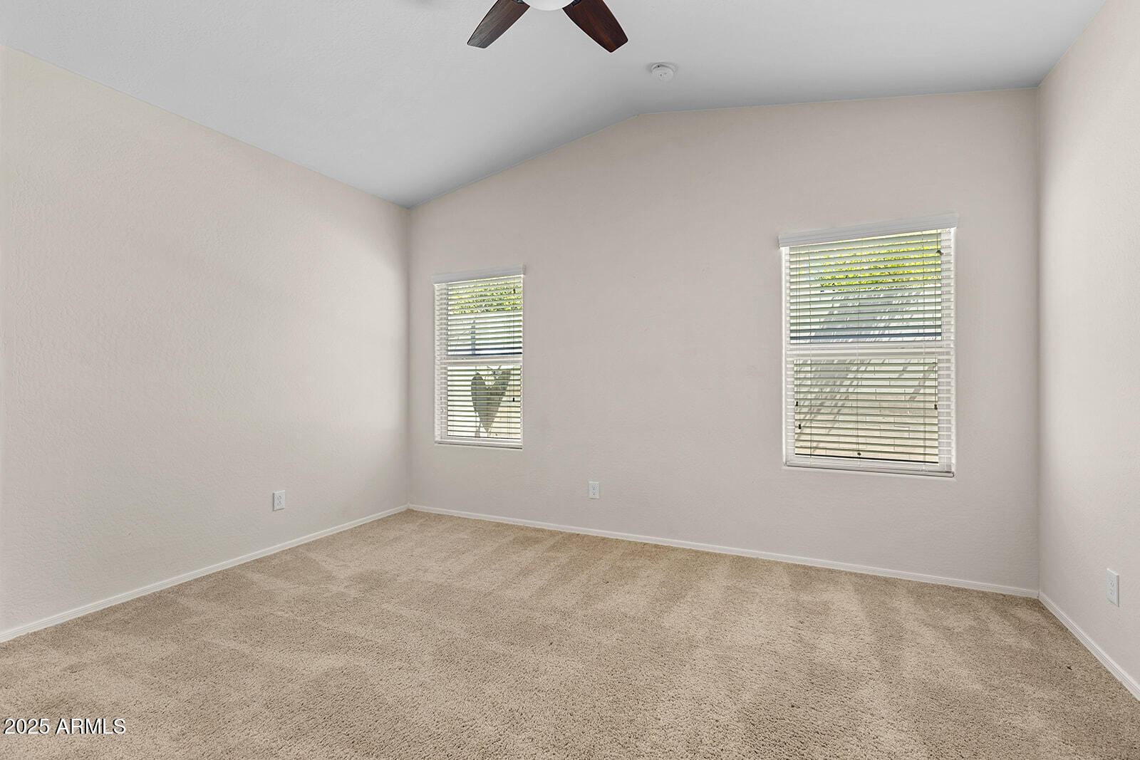 1816 W SPUR Drive