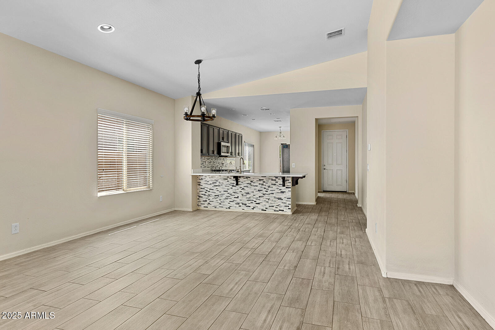 1816 W SPUR Drive