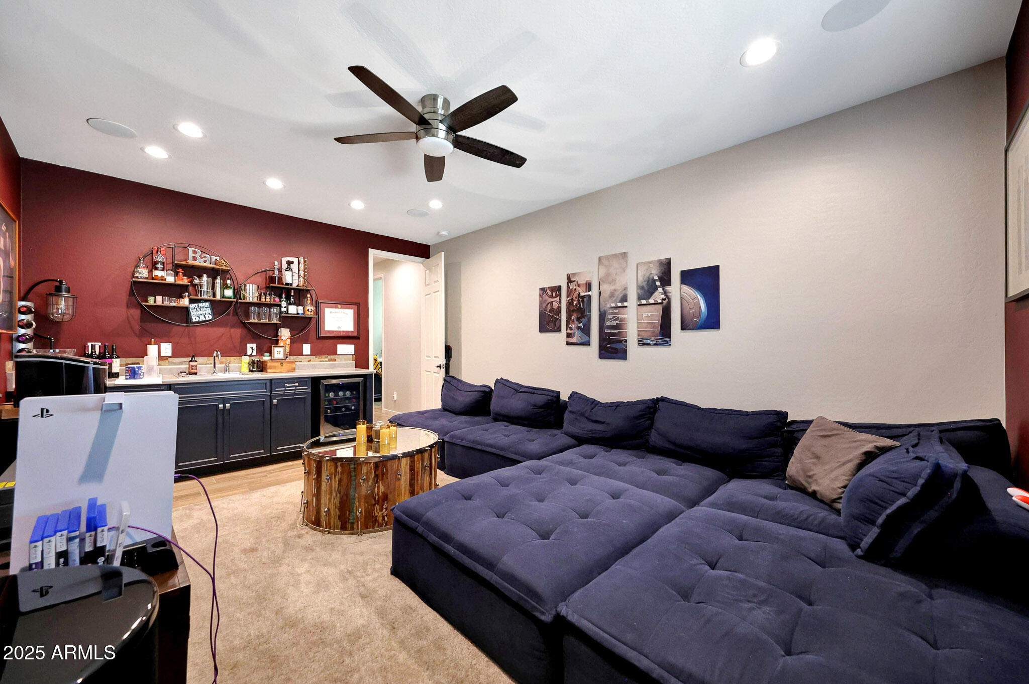 7512 W WARNER Street