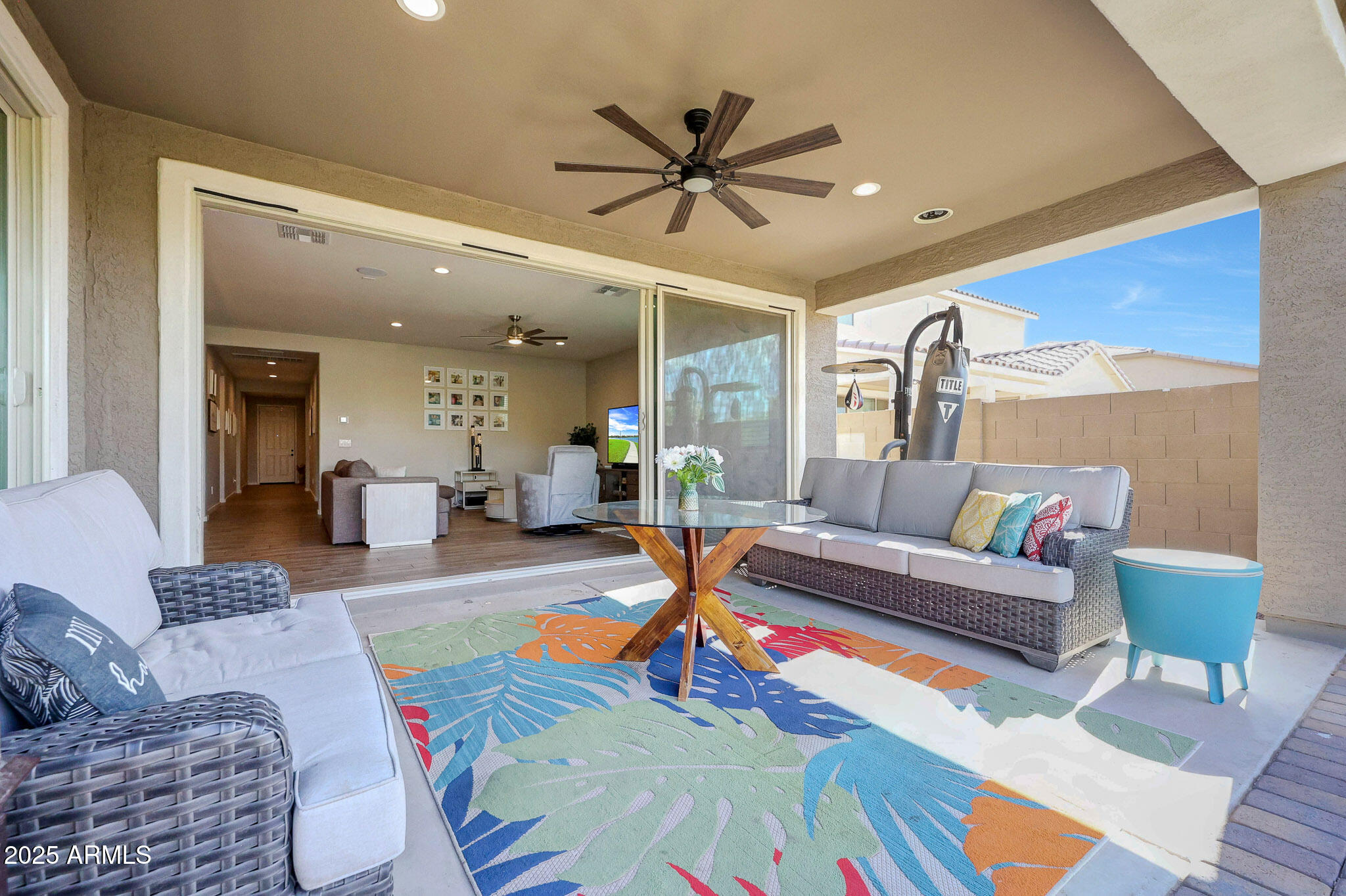 7512 W WARNER Street