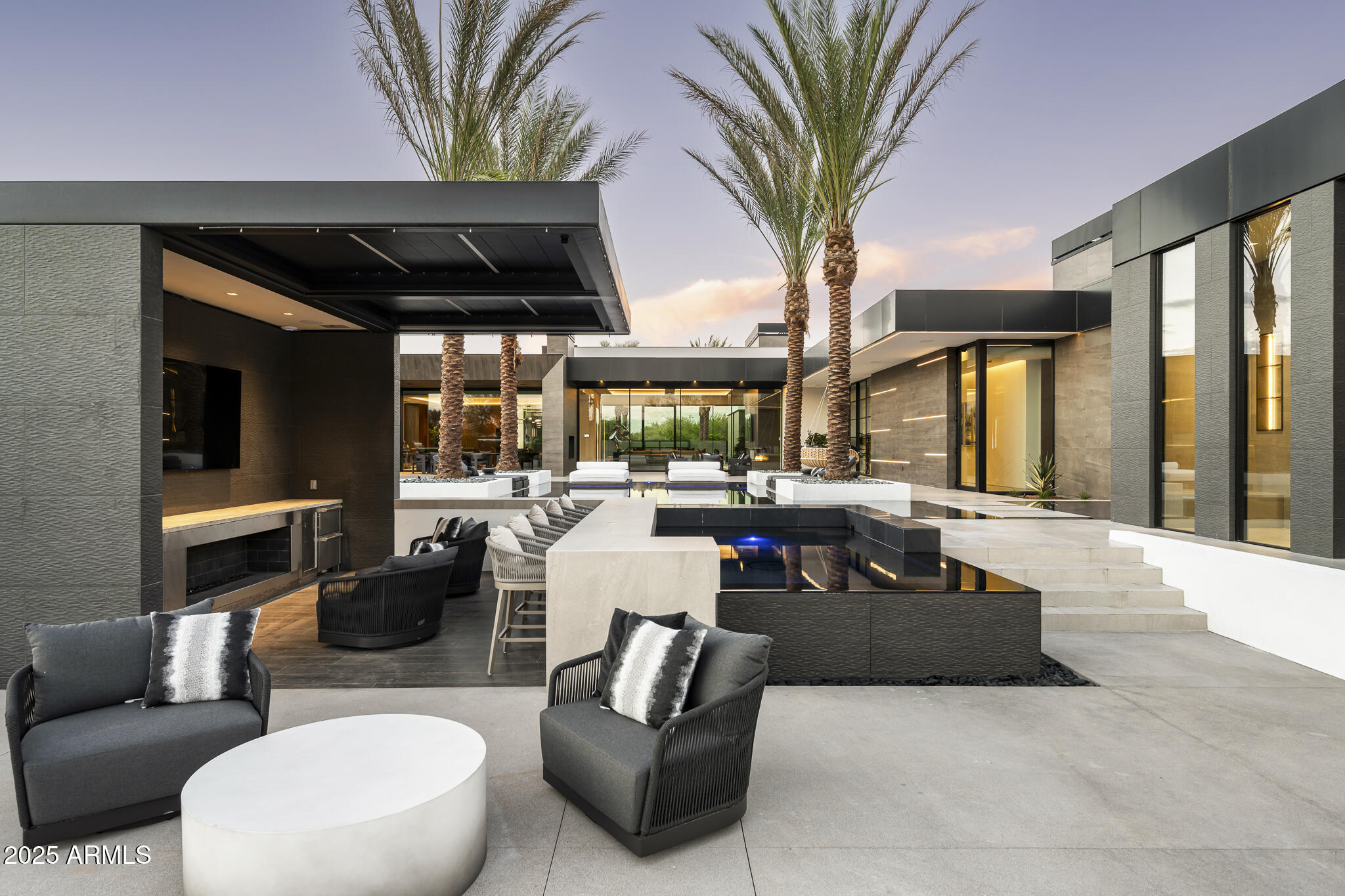 6911 E JACKRABBIT Road