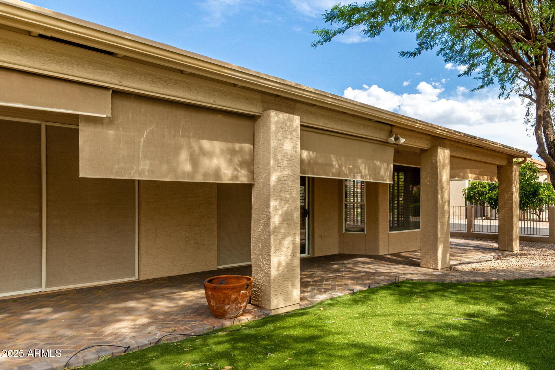 9009 E CEDAR WAXWING Drive