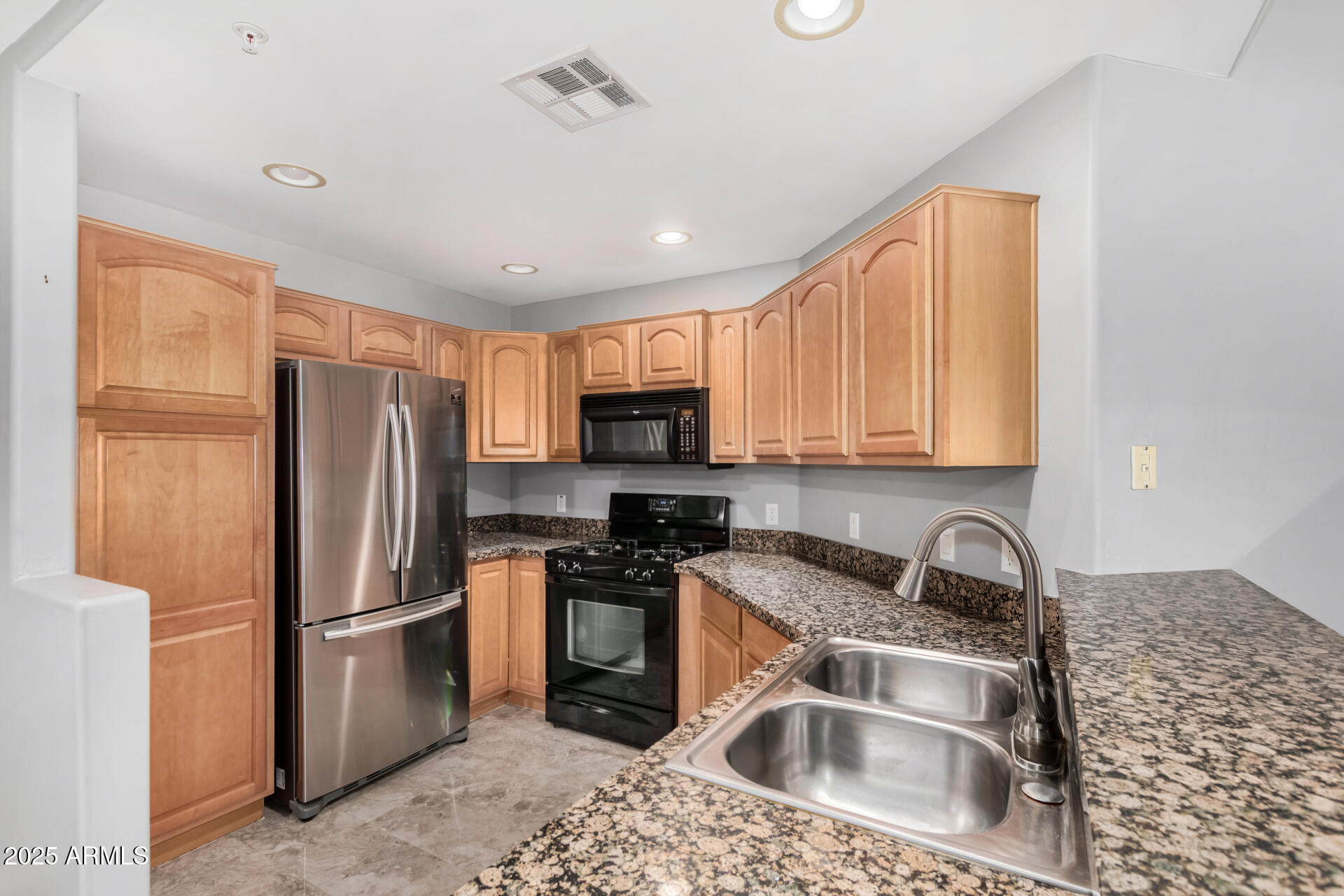 5450 E DEER VALLEY Drive, 1006