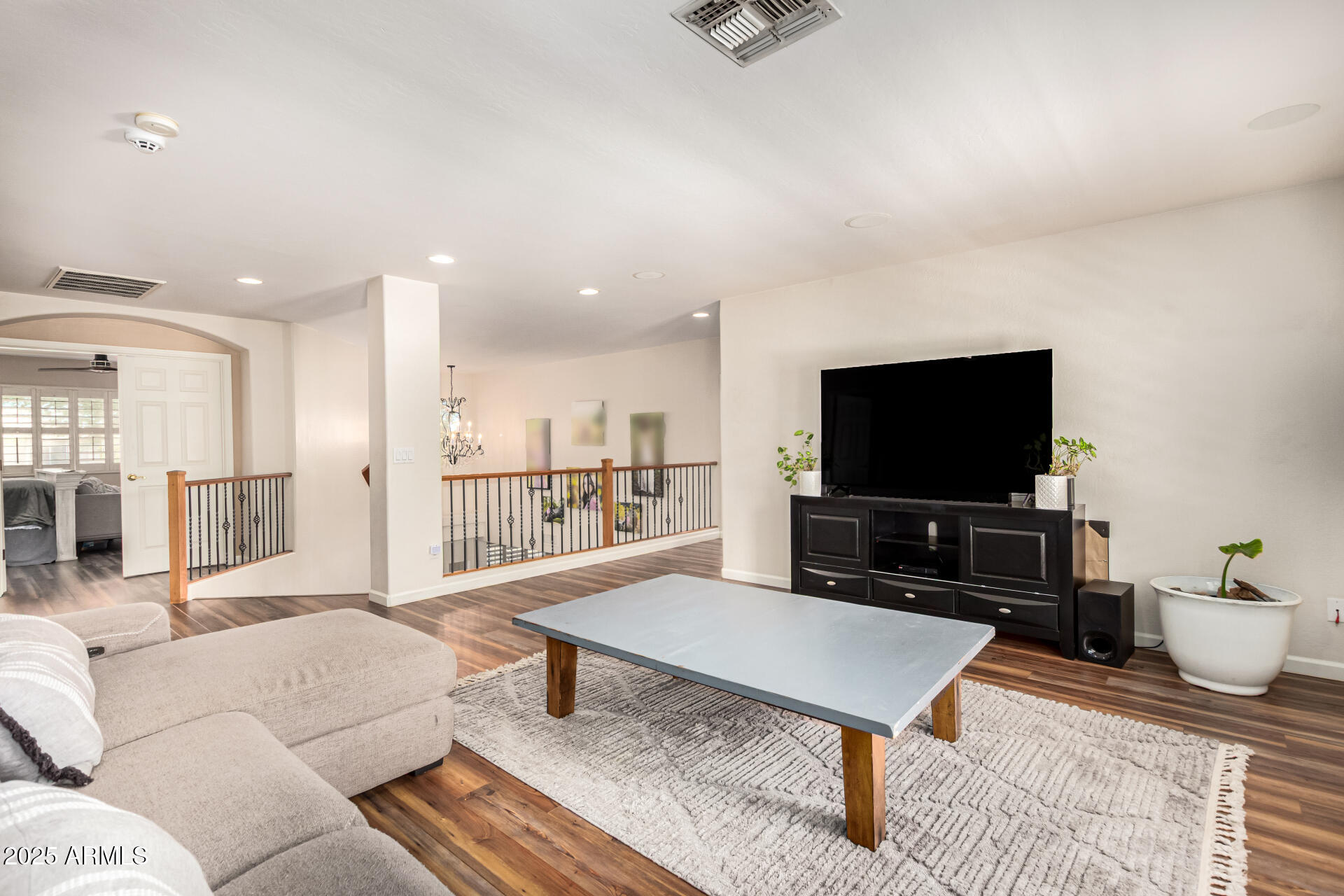 6320 W HONEYSUCKLE Drive