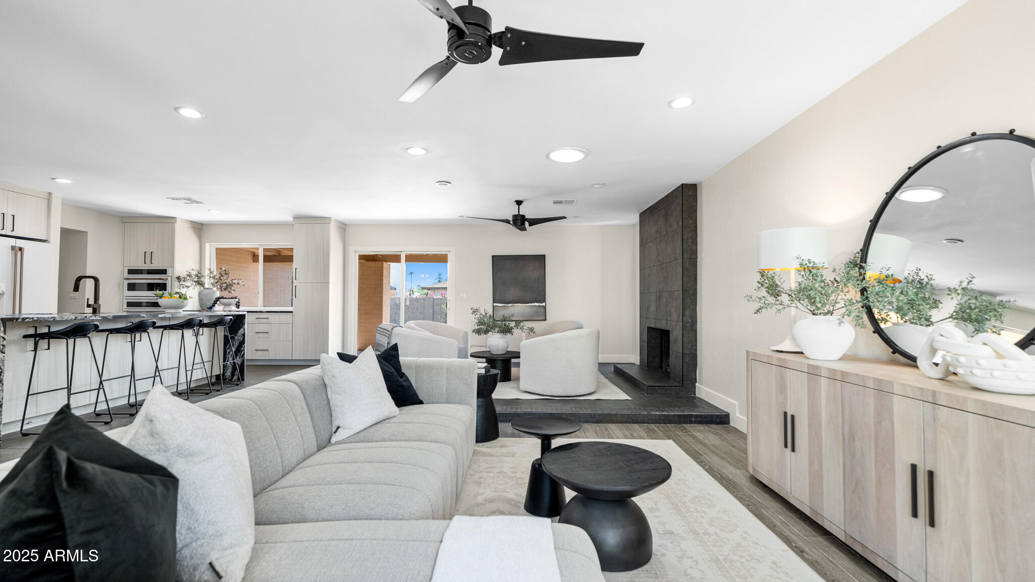 1728 S ROGERS Circle