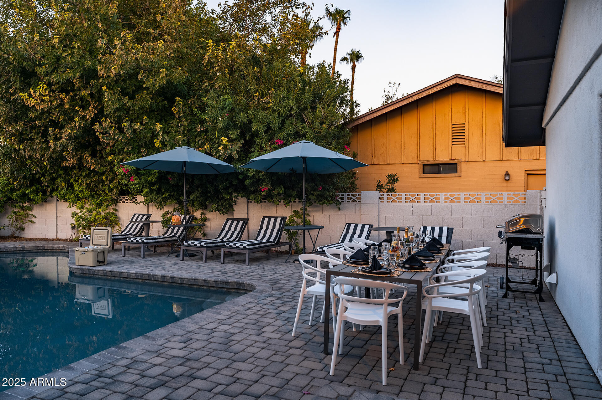 8226 E JACKRABBIT Road