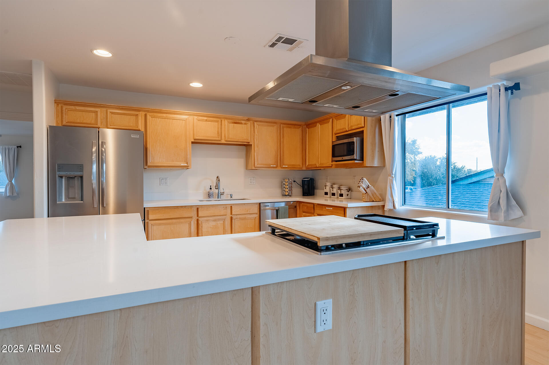 8226 E JACKRABBIT Road