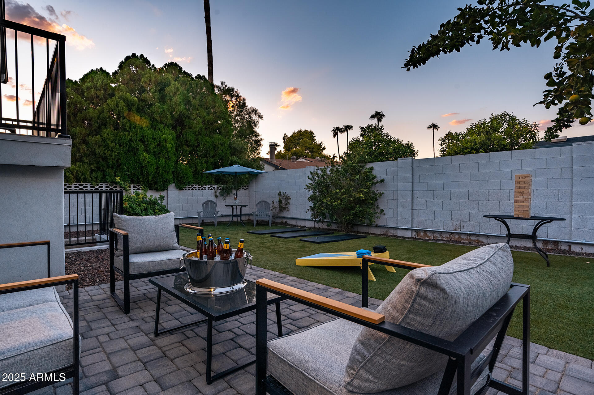 8226 E JACKRABBIT Road