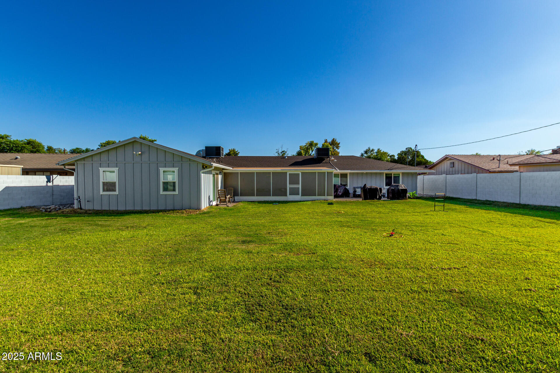 126 E HARMONT Drive