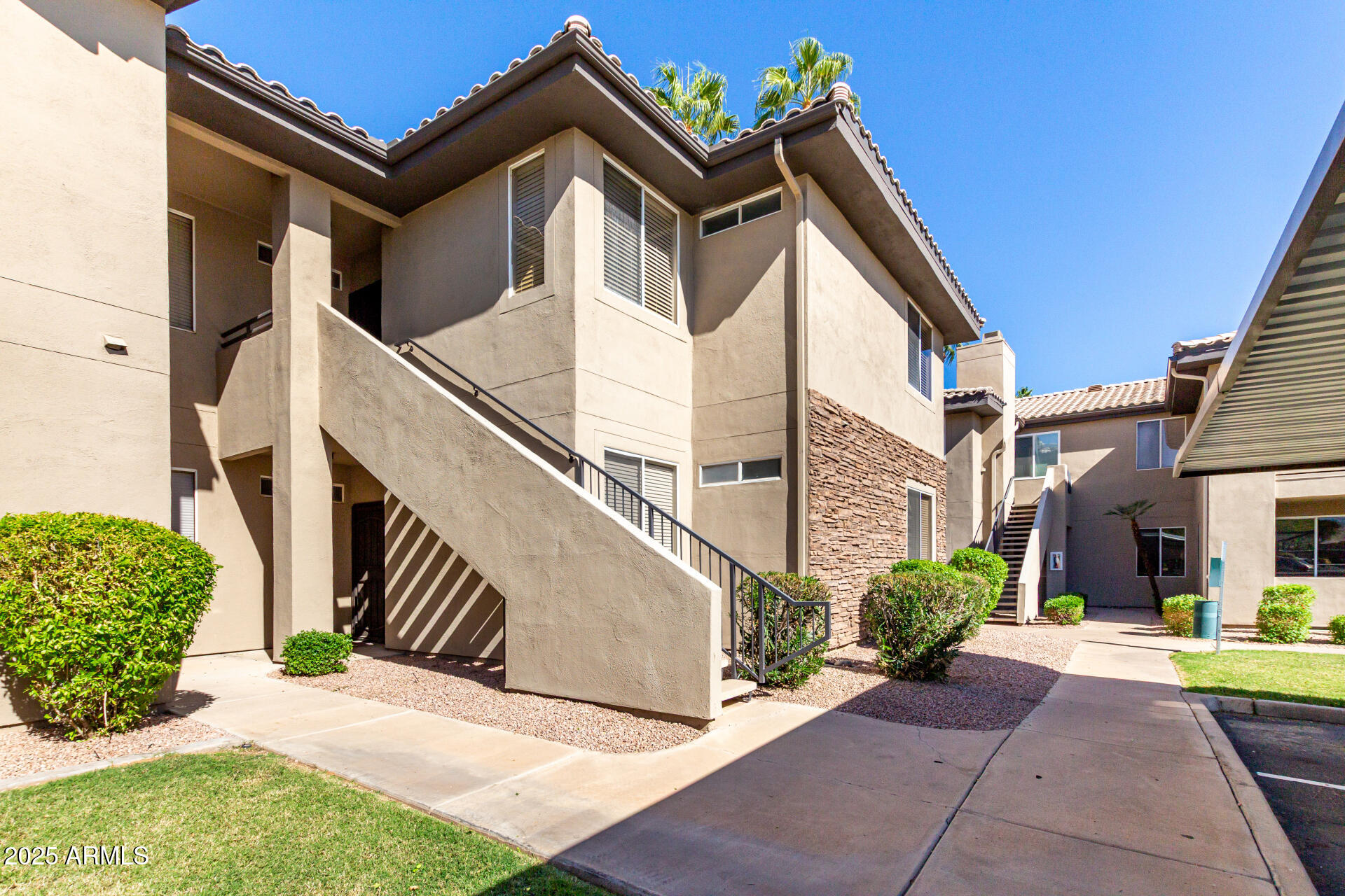 7009 E ACOMA Drive 2134