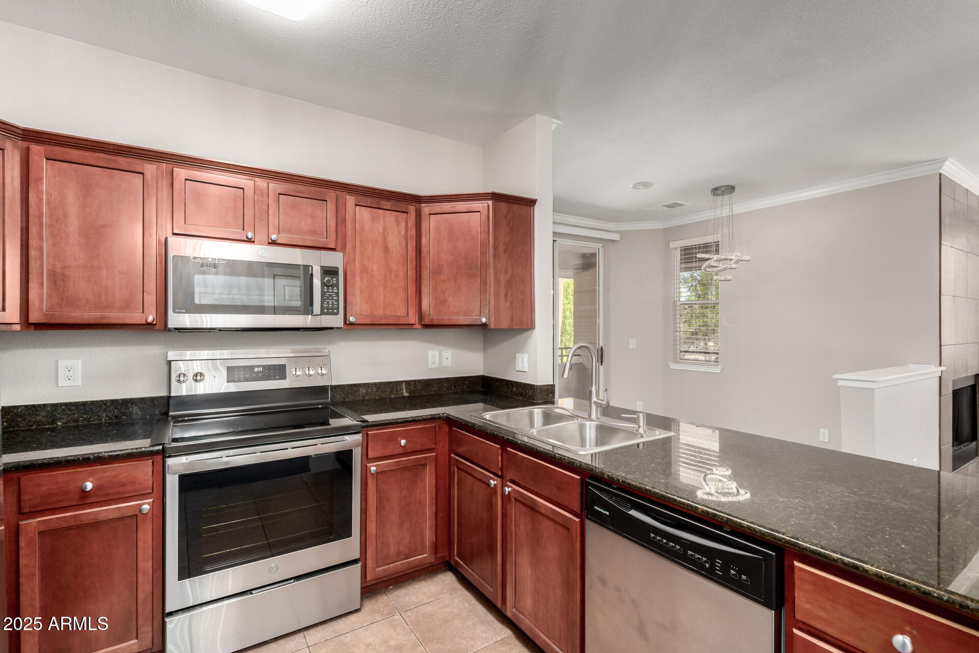 7009 E ACOMA Drive 2134