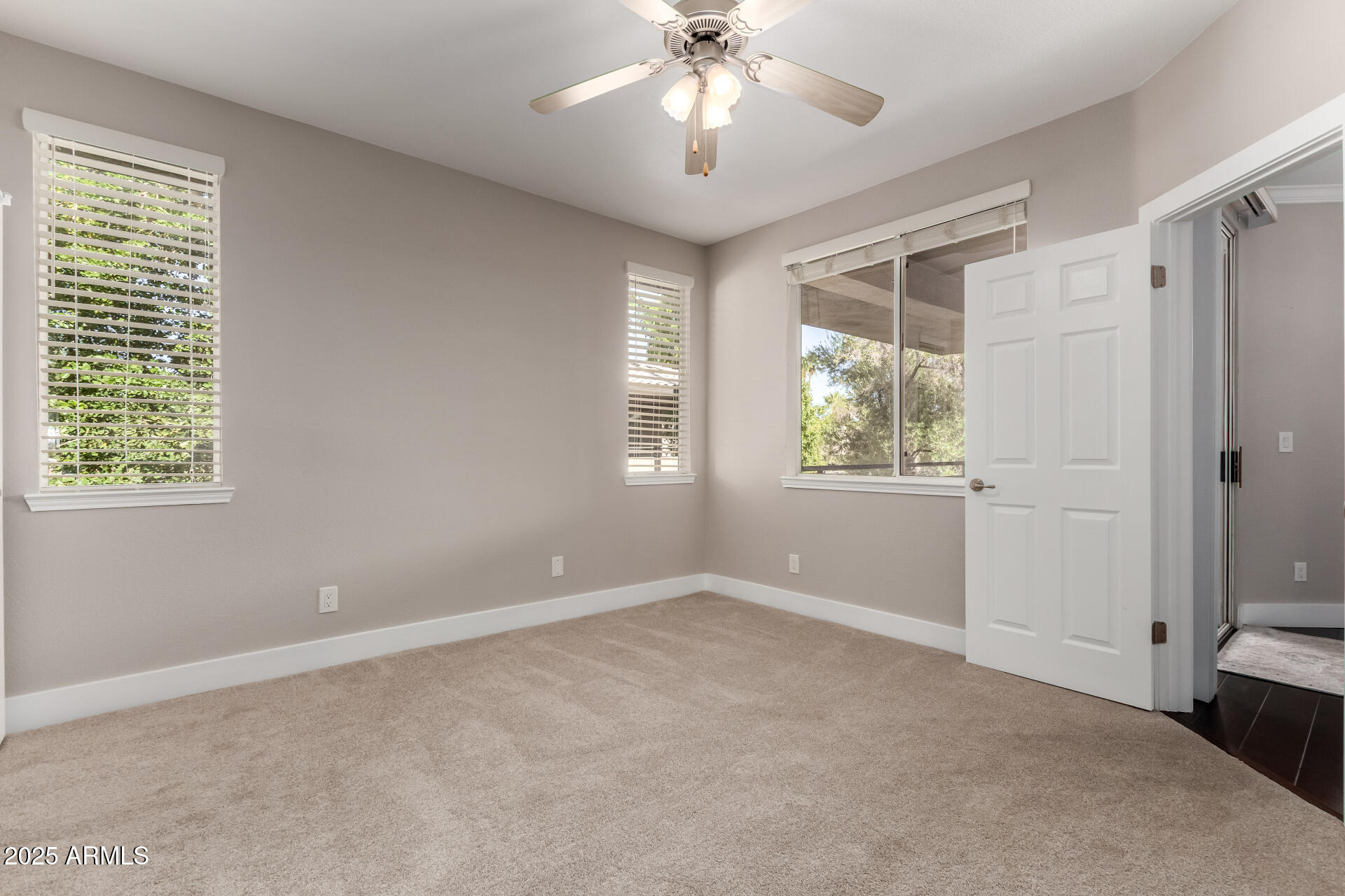 7009 E ACOMA Drive 2134