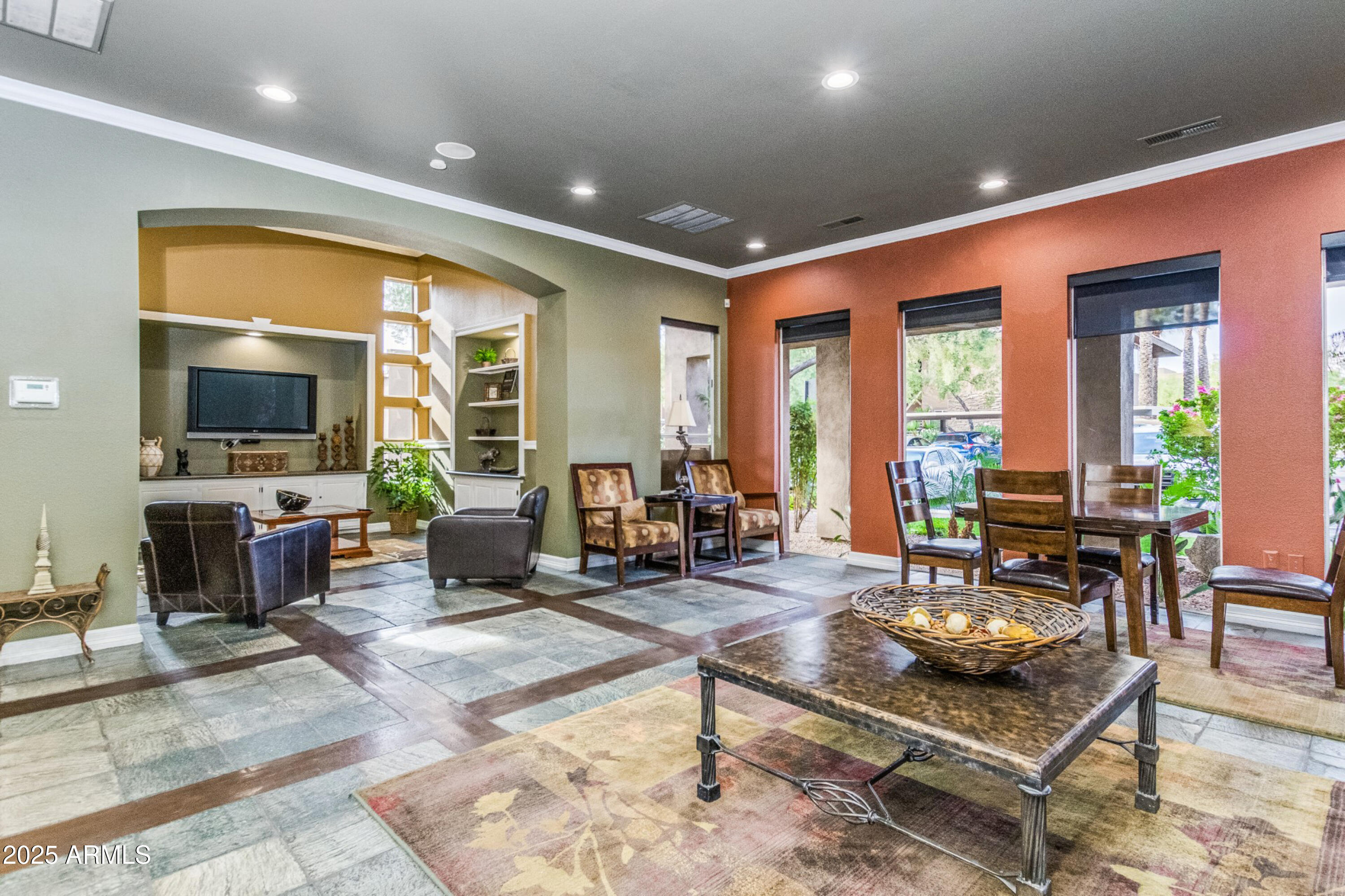 7009 E ACOMA Drive 2134