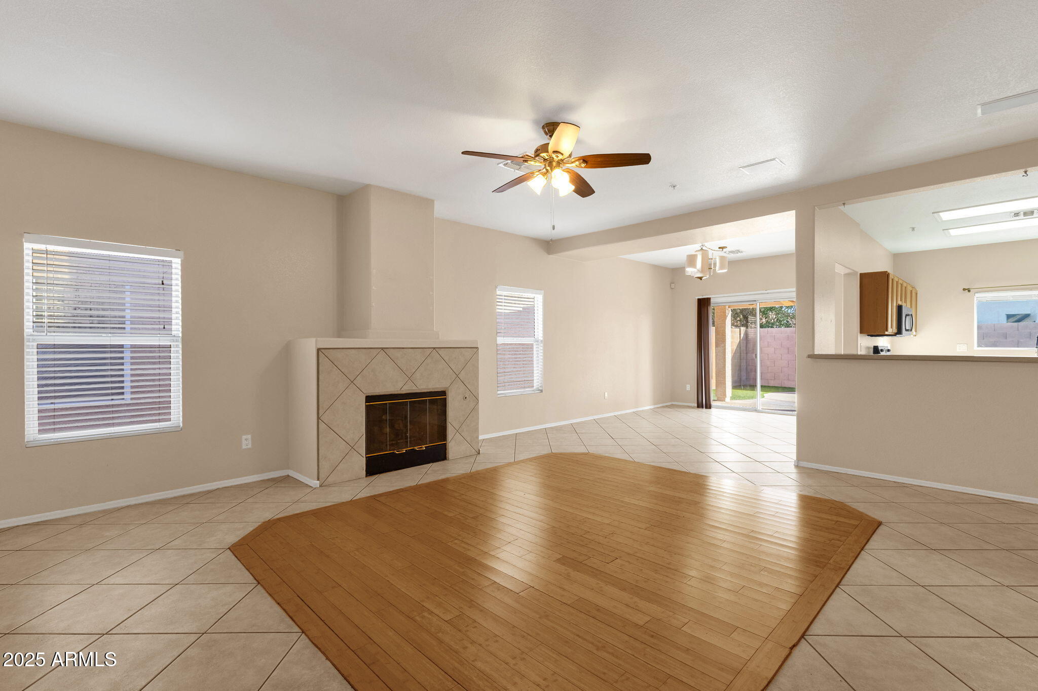 8941 E Shangri La Road E, Scottsdale
