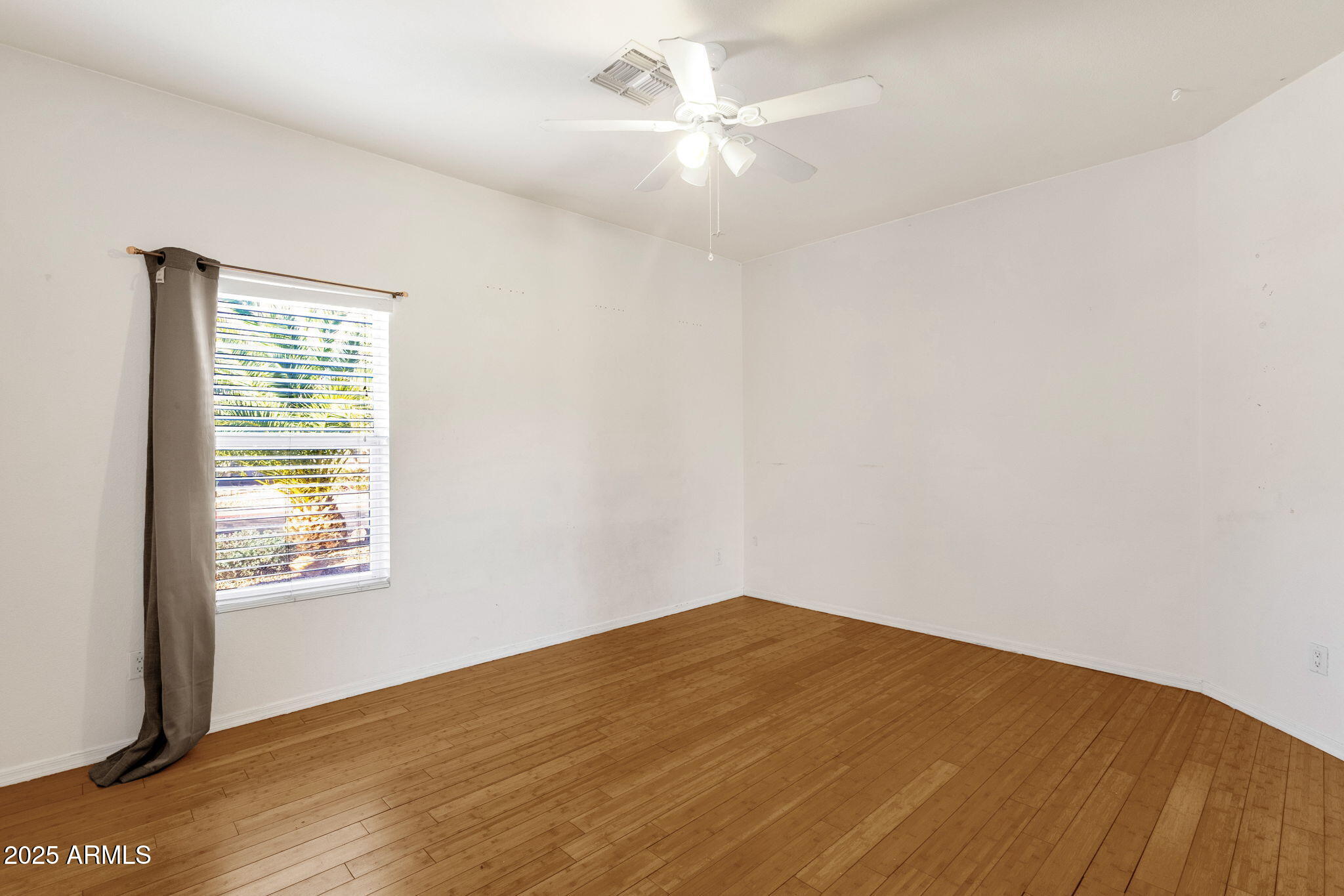 8941 E Shangri La Road E, Scottsdale
