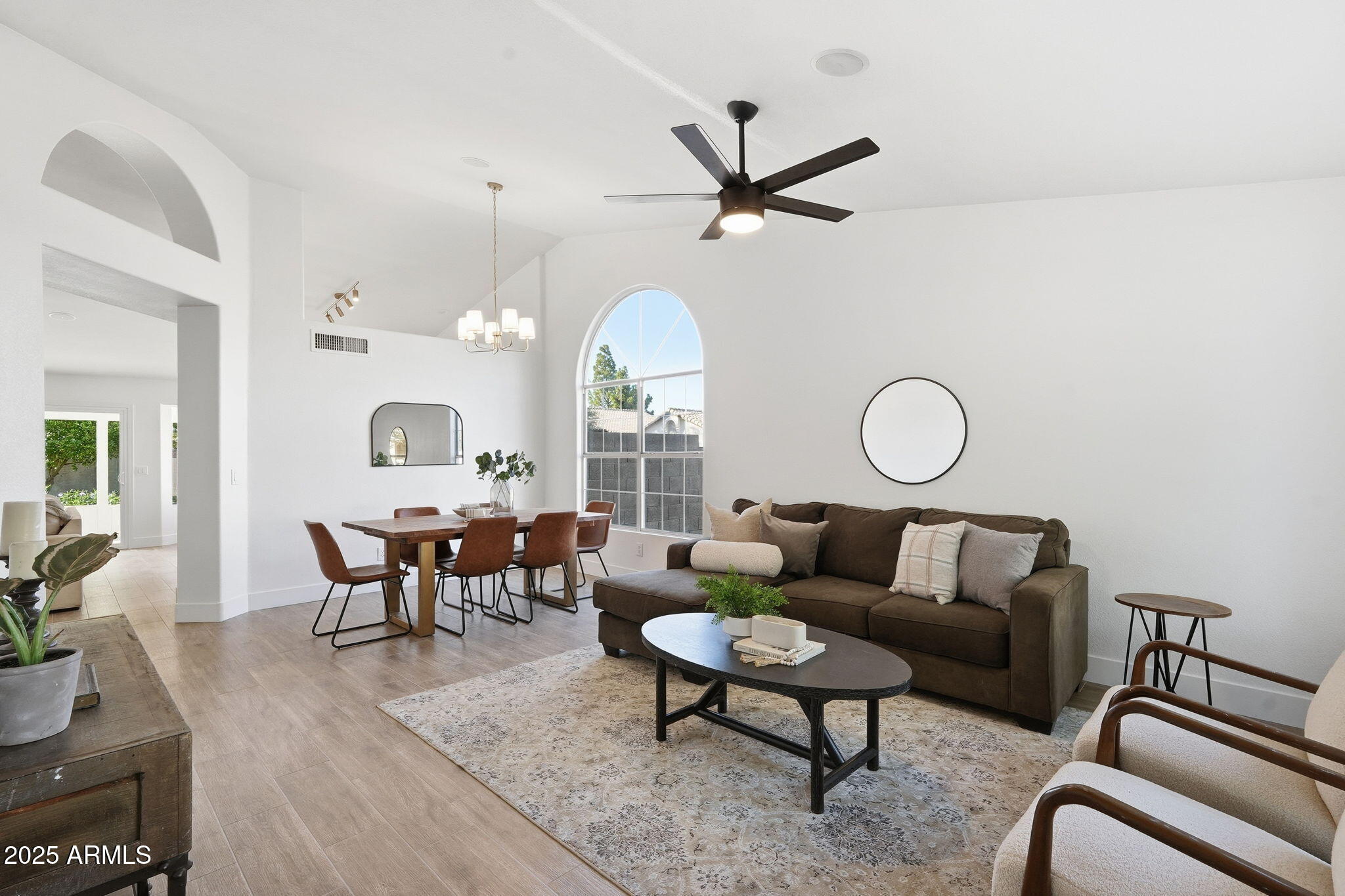 2508 S COLLEEN Circle