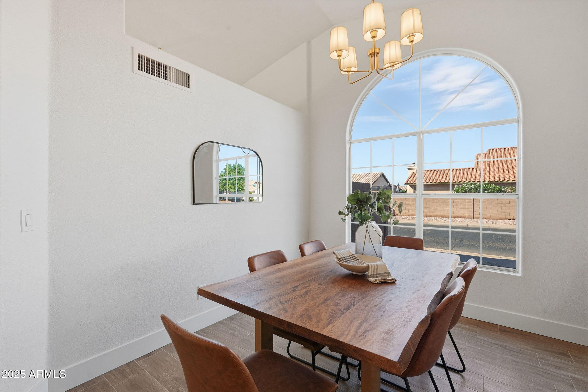 2508 S COLLEEN Circle