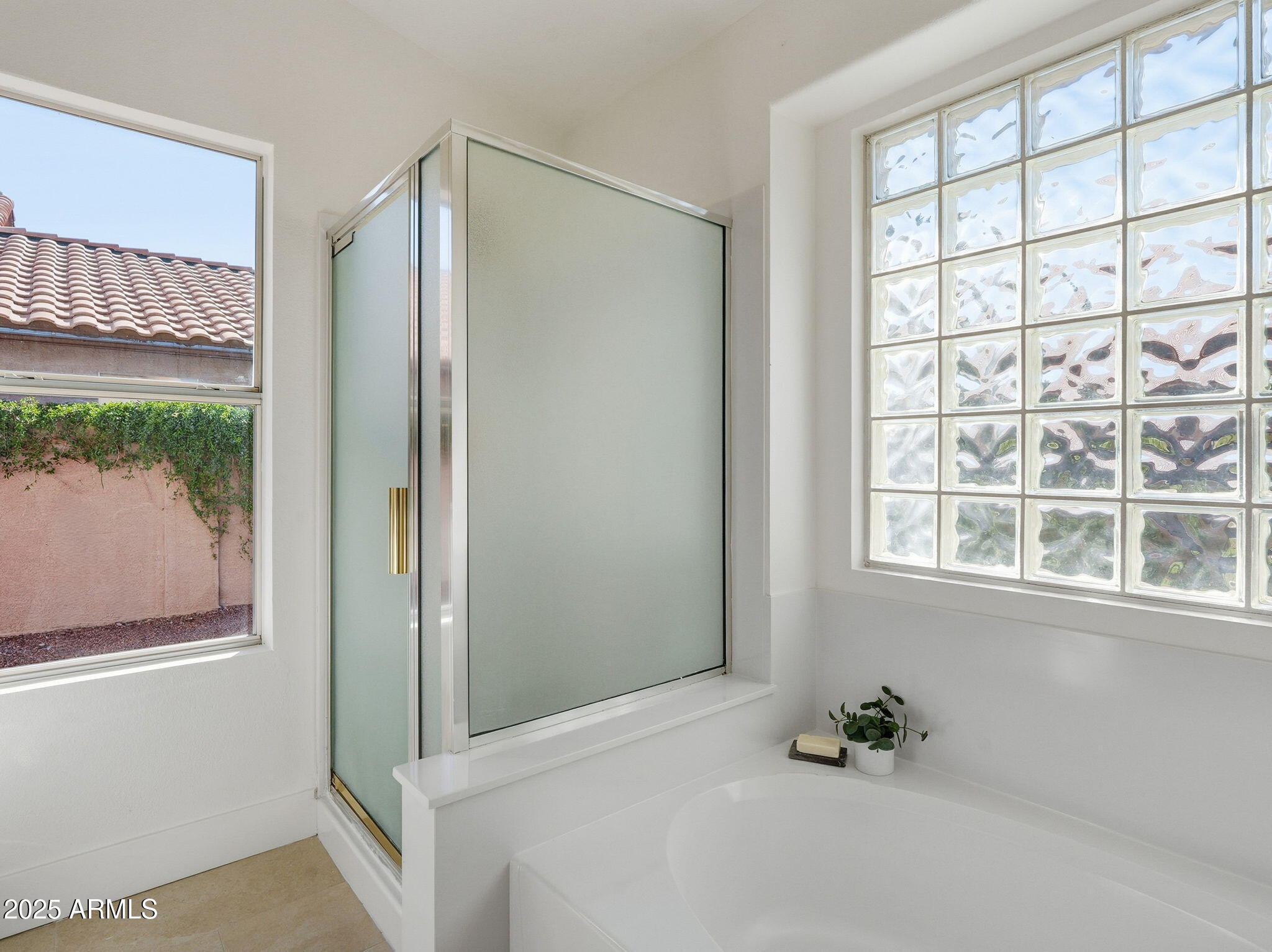 2508 S COLLEEN Circle