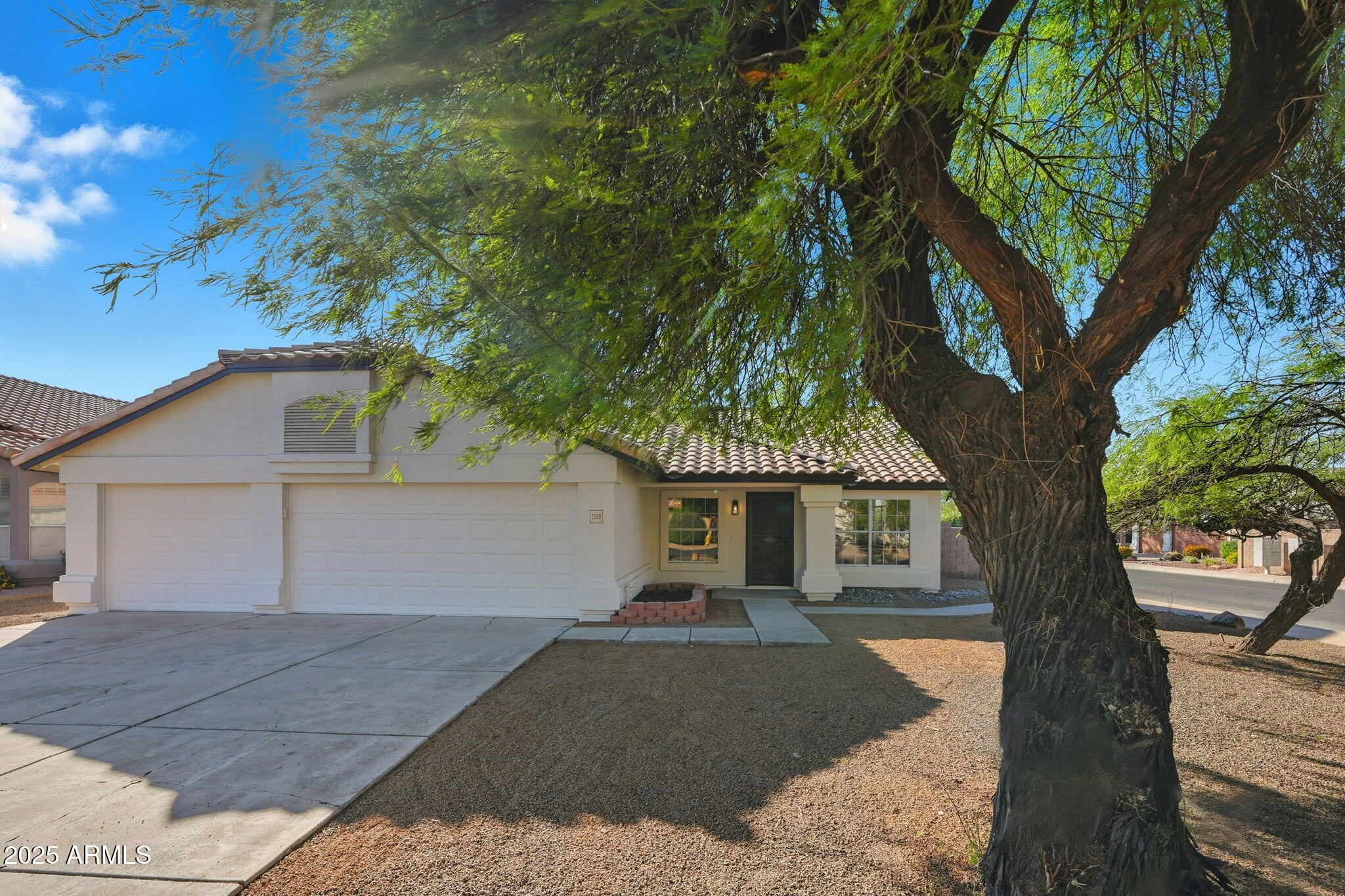 2508 S COLLEEN Circle