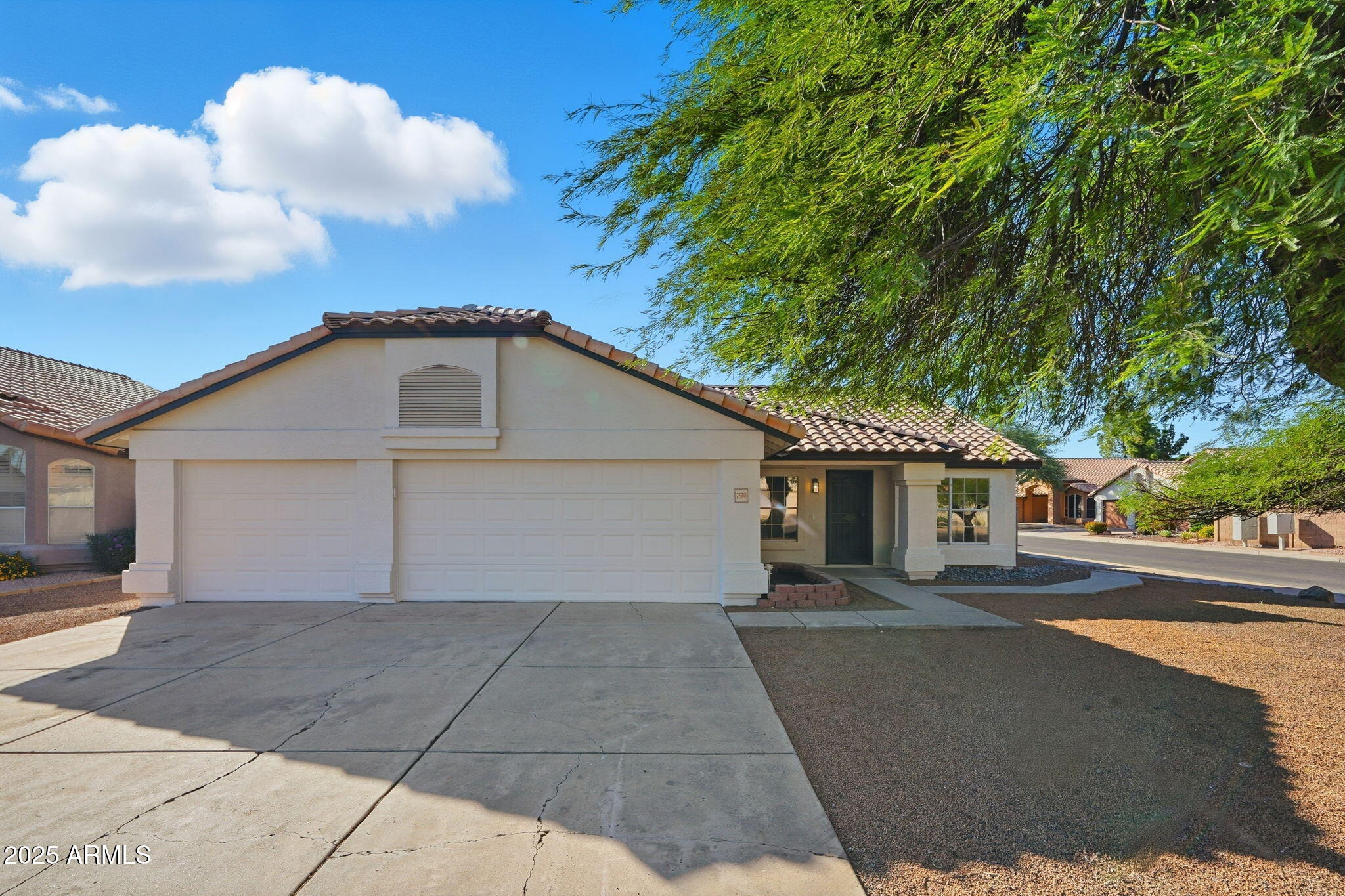 2508 S COLLEEN Circle