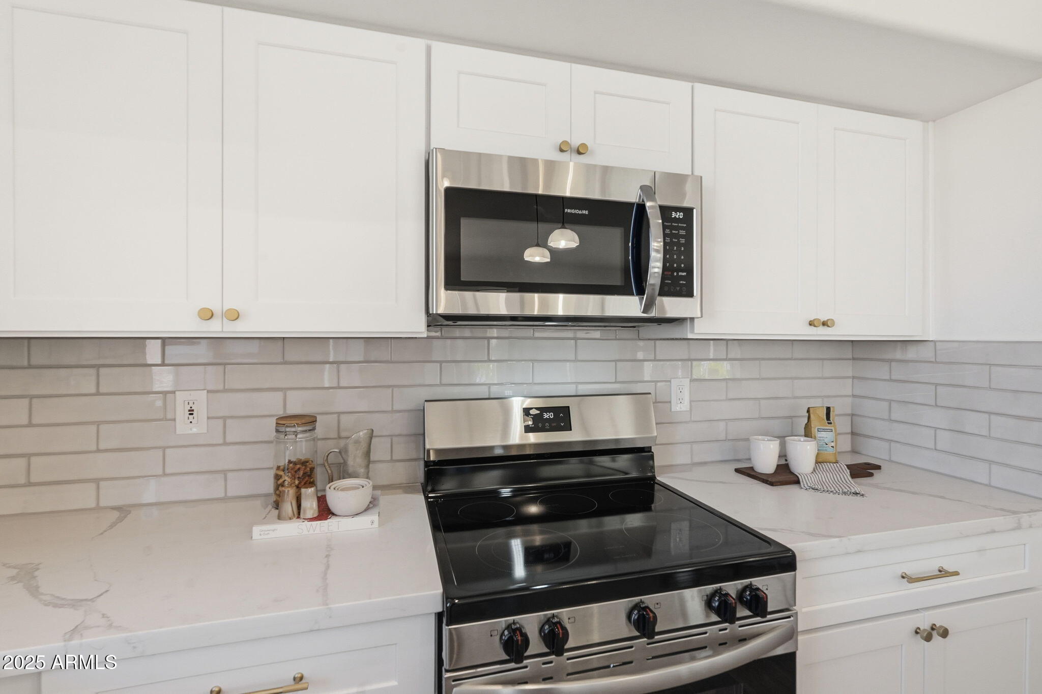 2508 S COLLEEN Circle