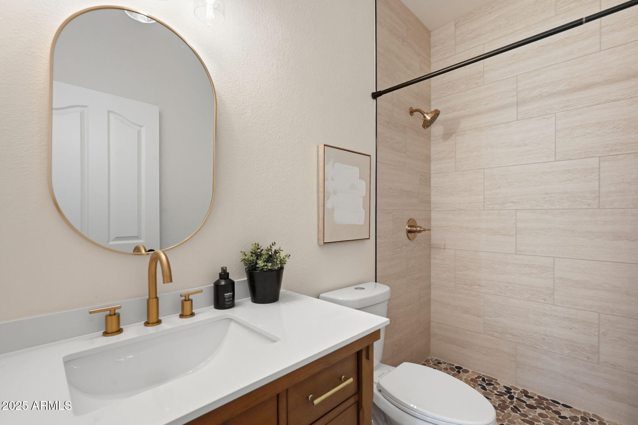 2508 S COLLEEN Circle