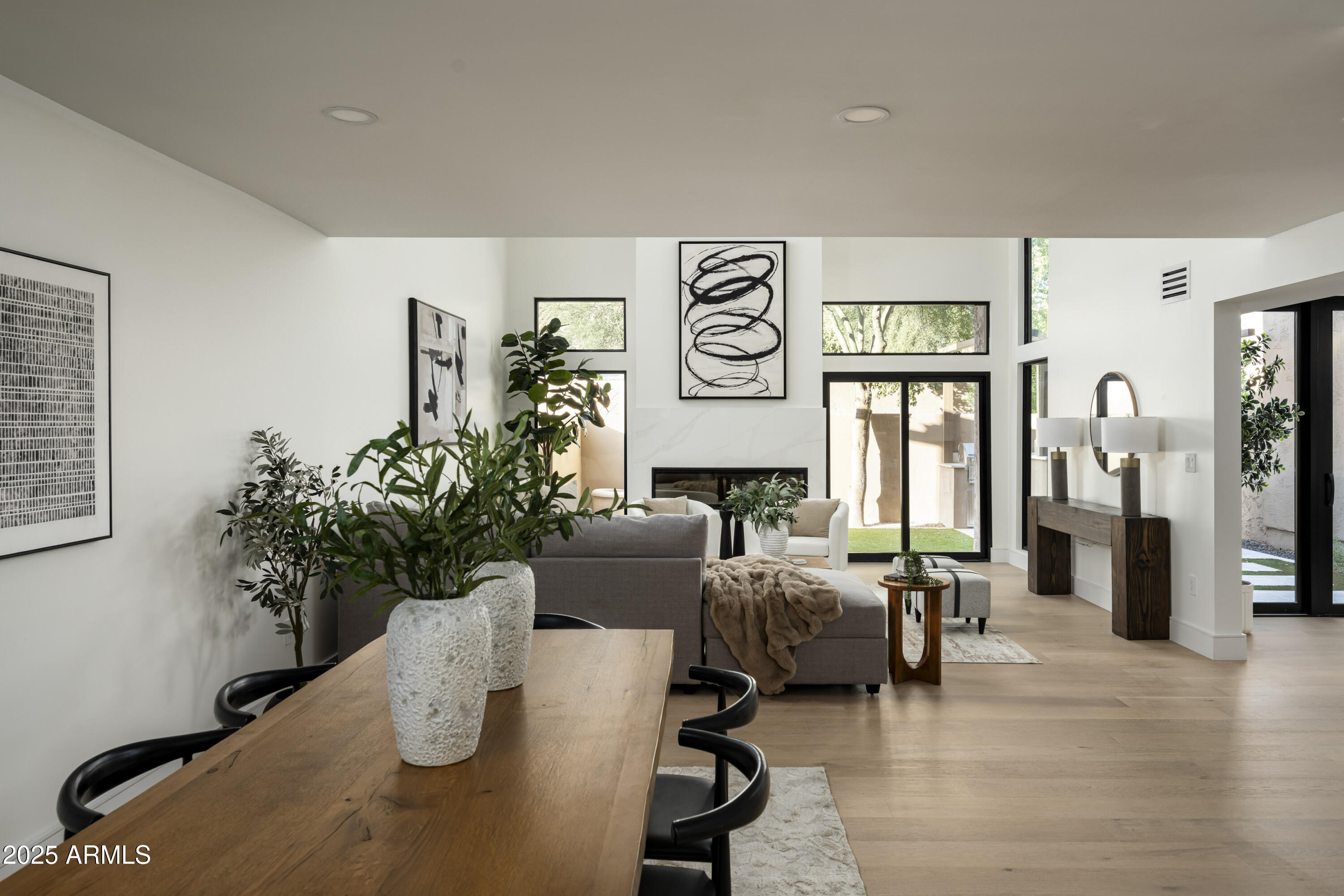 4446 E CAMELBACK Road, 102