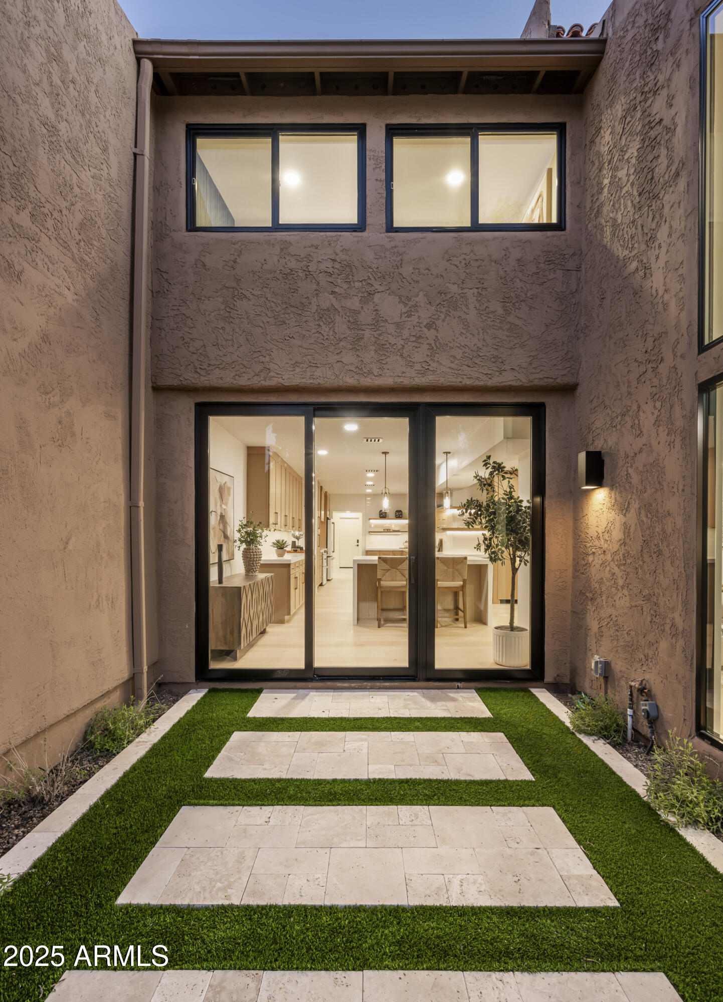 4446 E CAMELBACK Road, 102