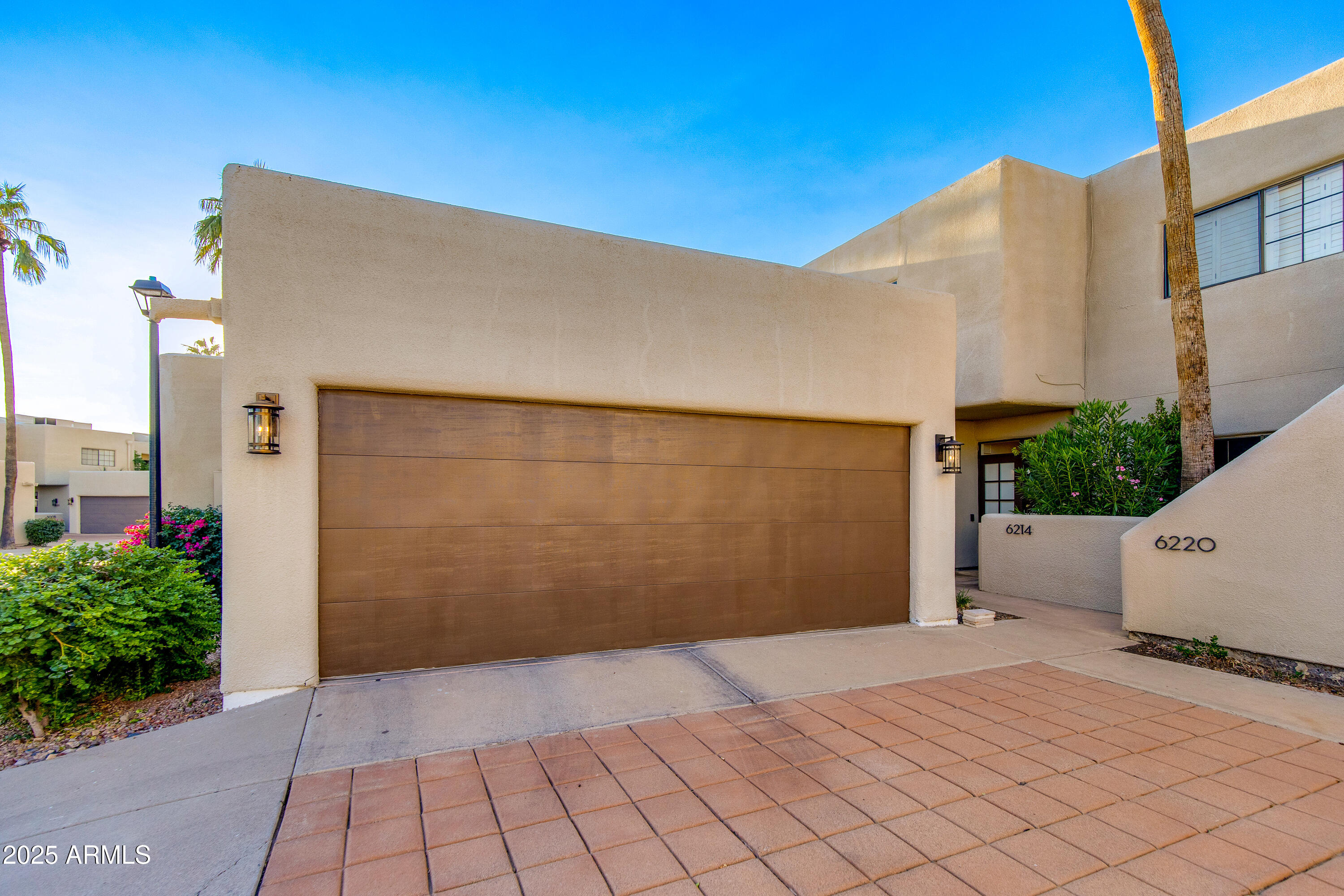 6214 N 30TH Place
