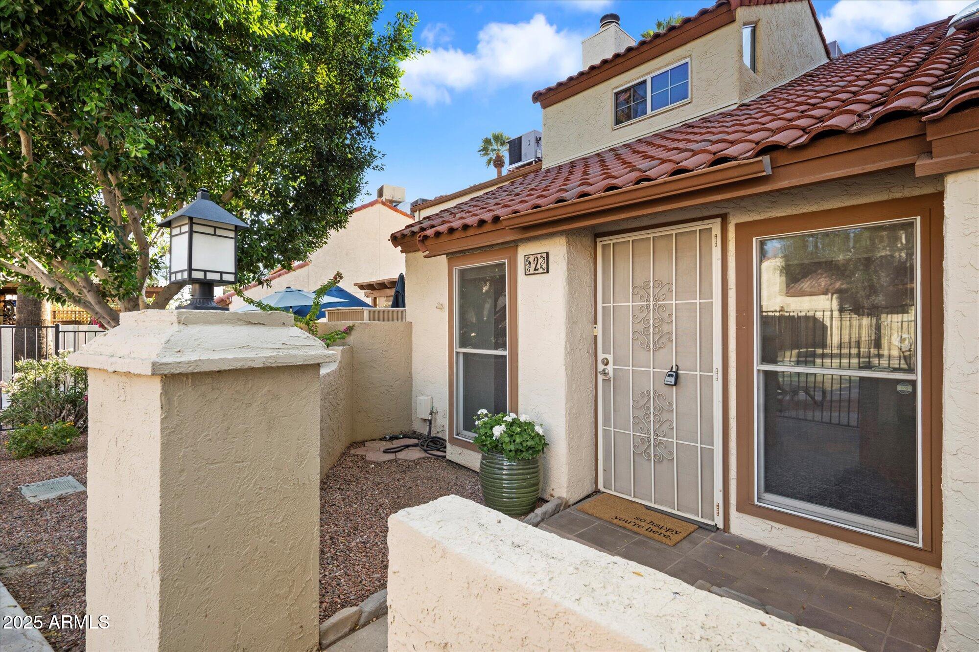 6533 N 7TH Avenue, 2