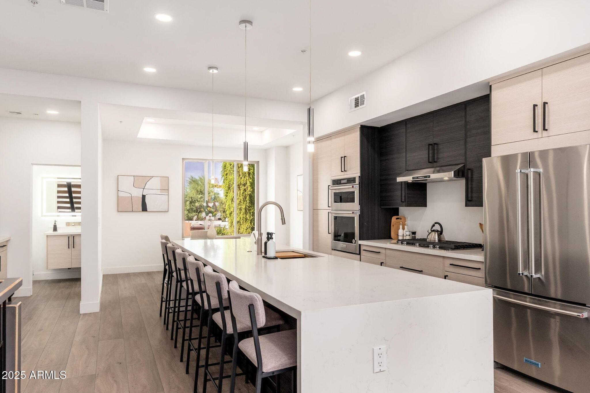 7788 E MAIN Street, 1001