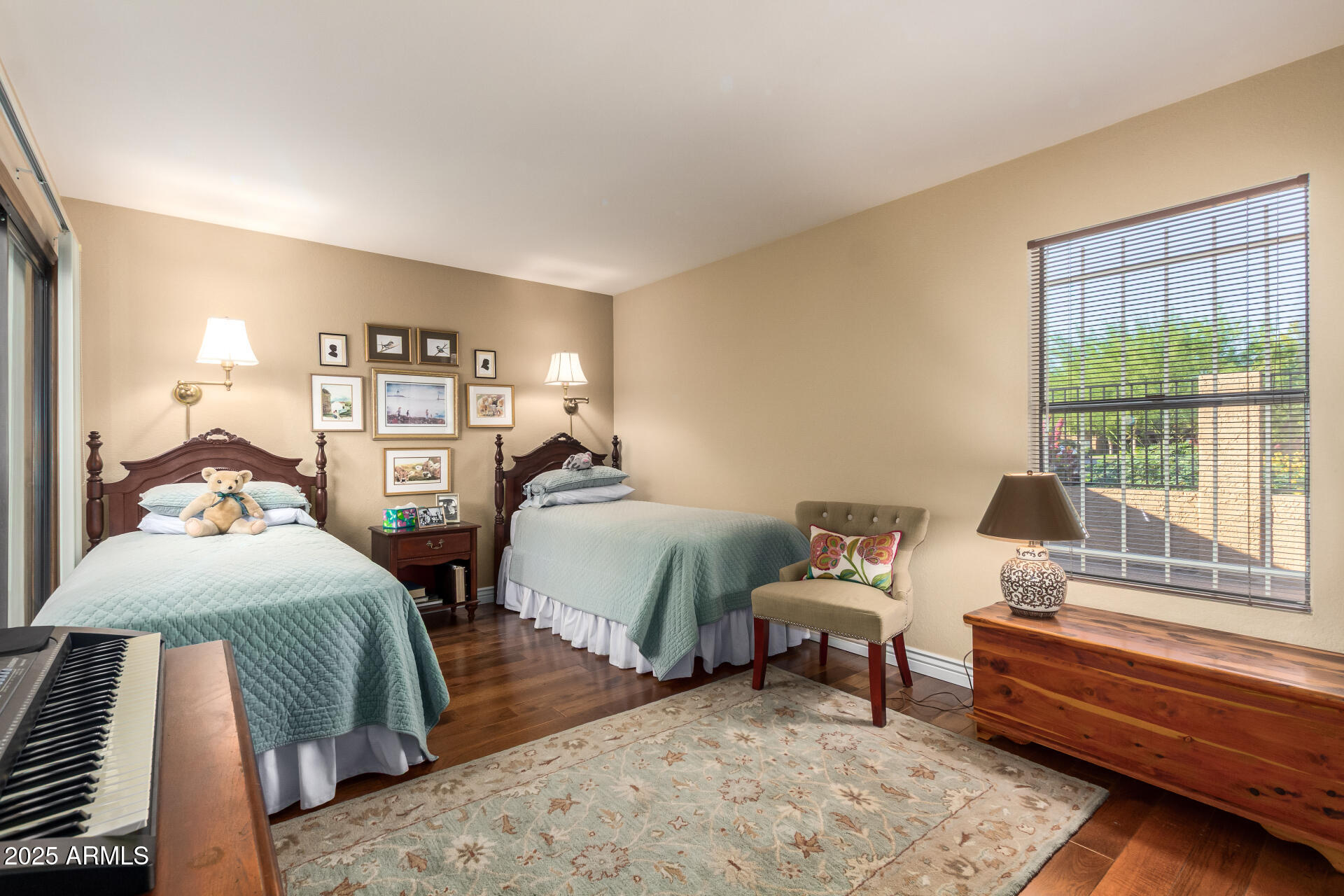 7808 E CORONADO Road