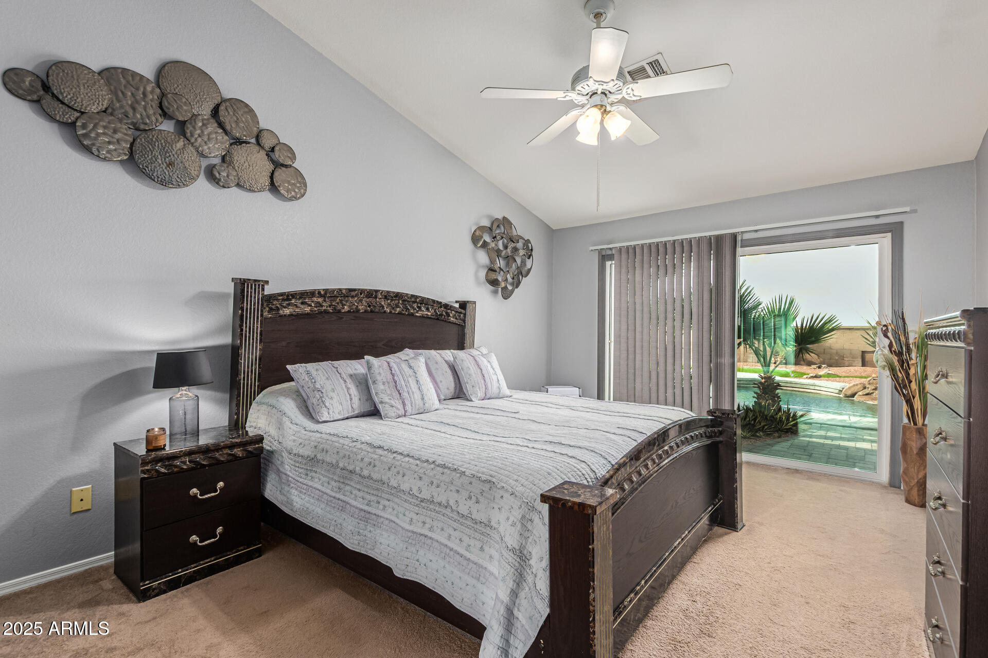 840 S PINEVIEW Drive