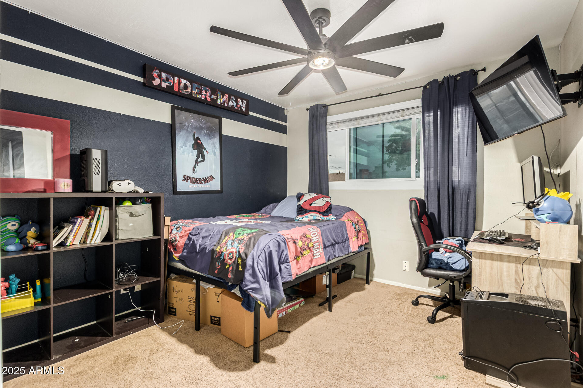 3313 W SURREY Avenue