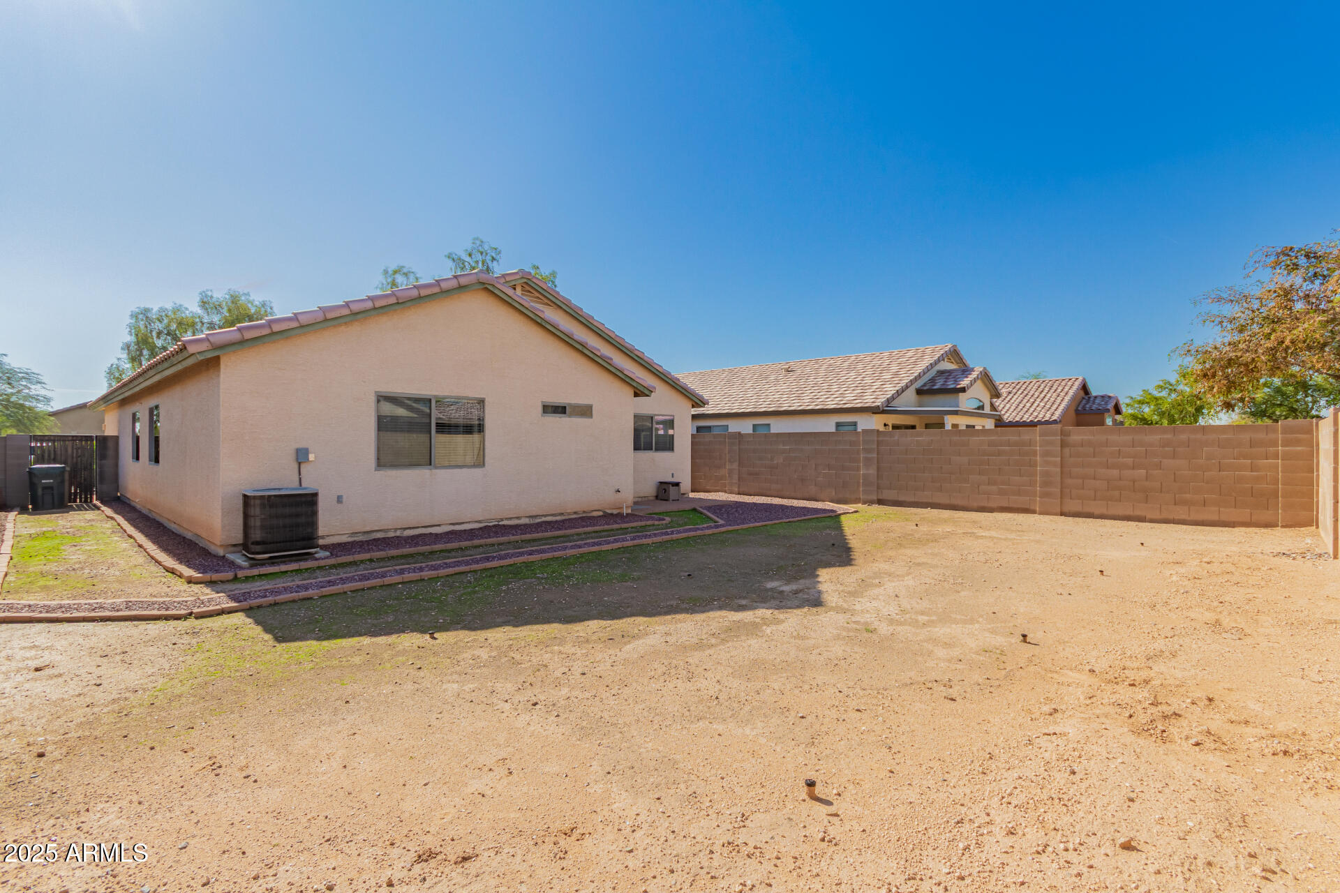 15882 W MADISON Street