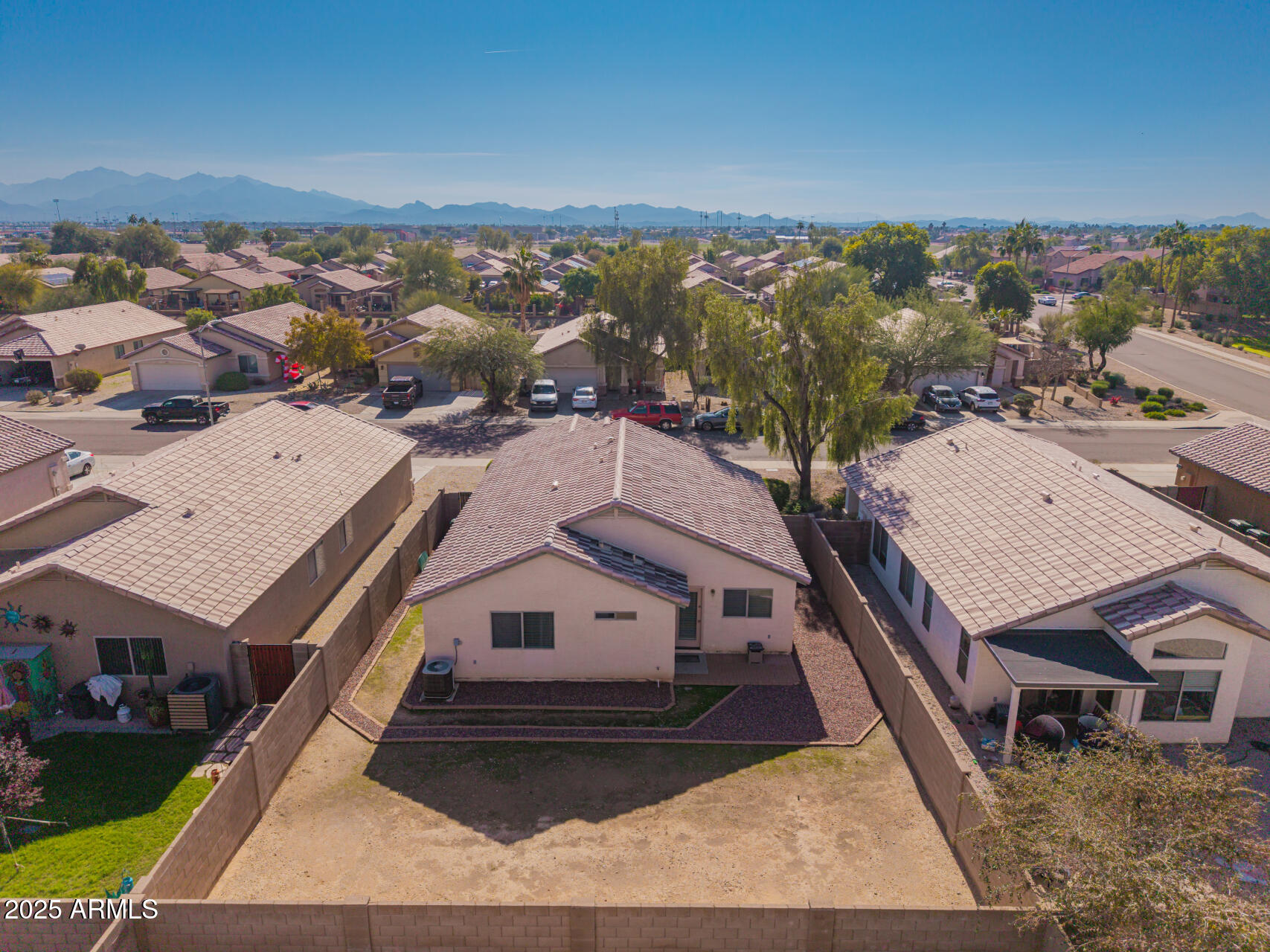 15882 W MADISON Street