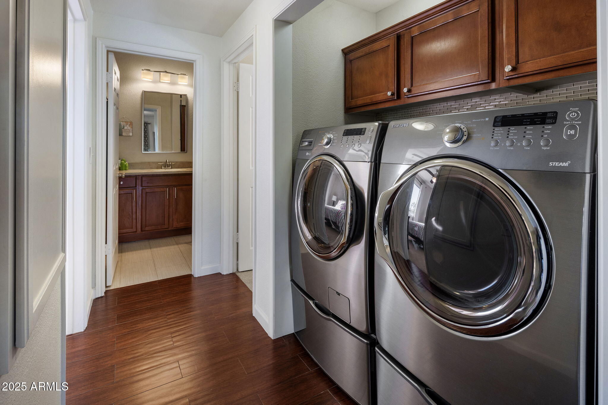 7009 E ACOMA Drive 2001