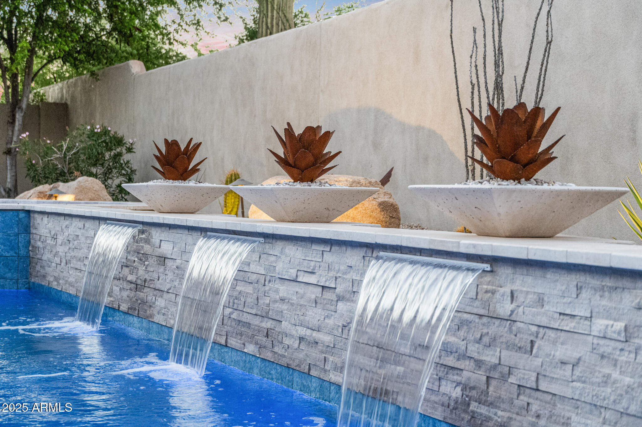 8084 E WINDWOOD Lane