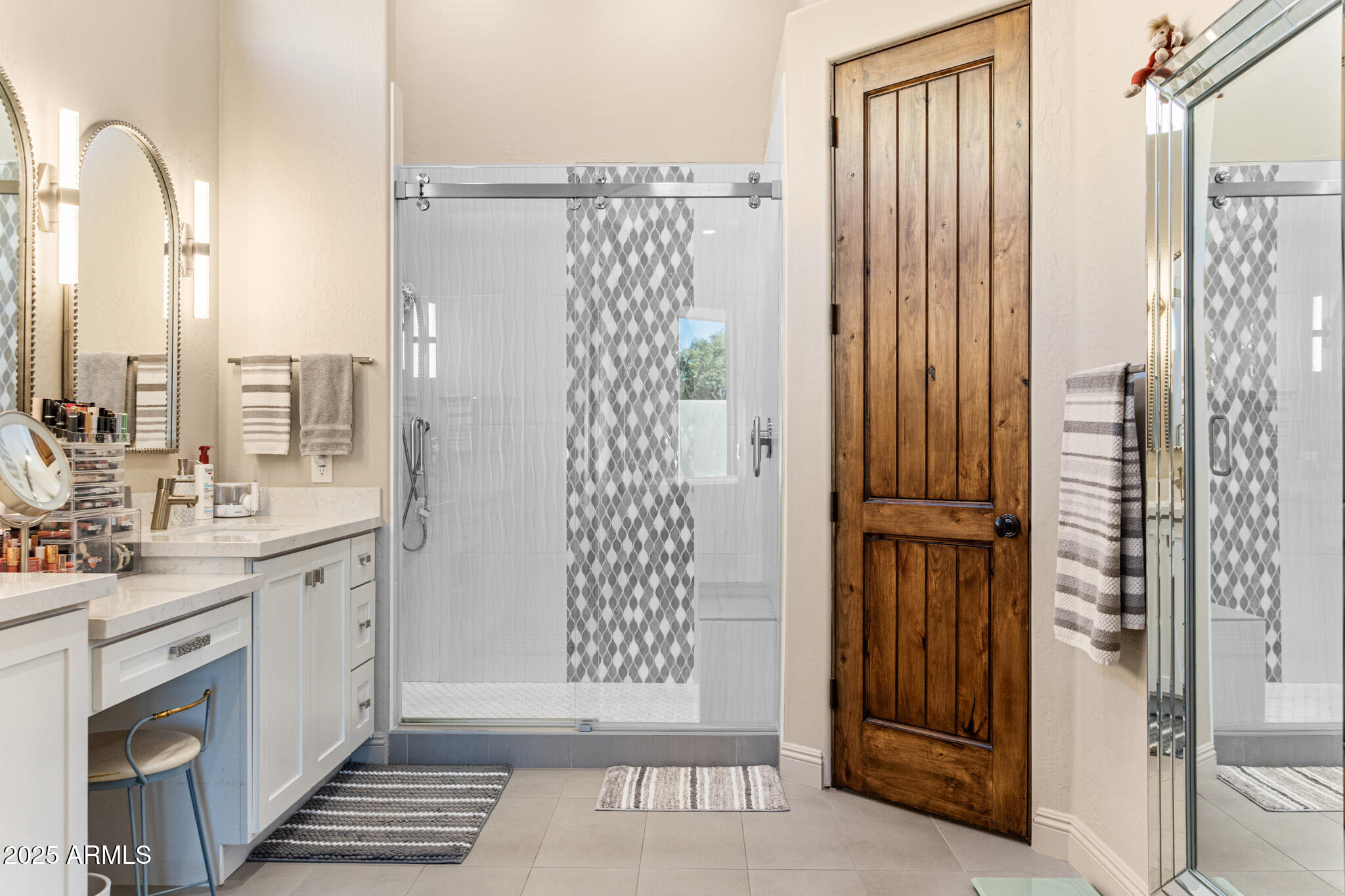 8084 E WINDWOOD Lane