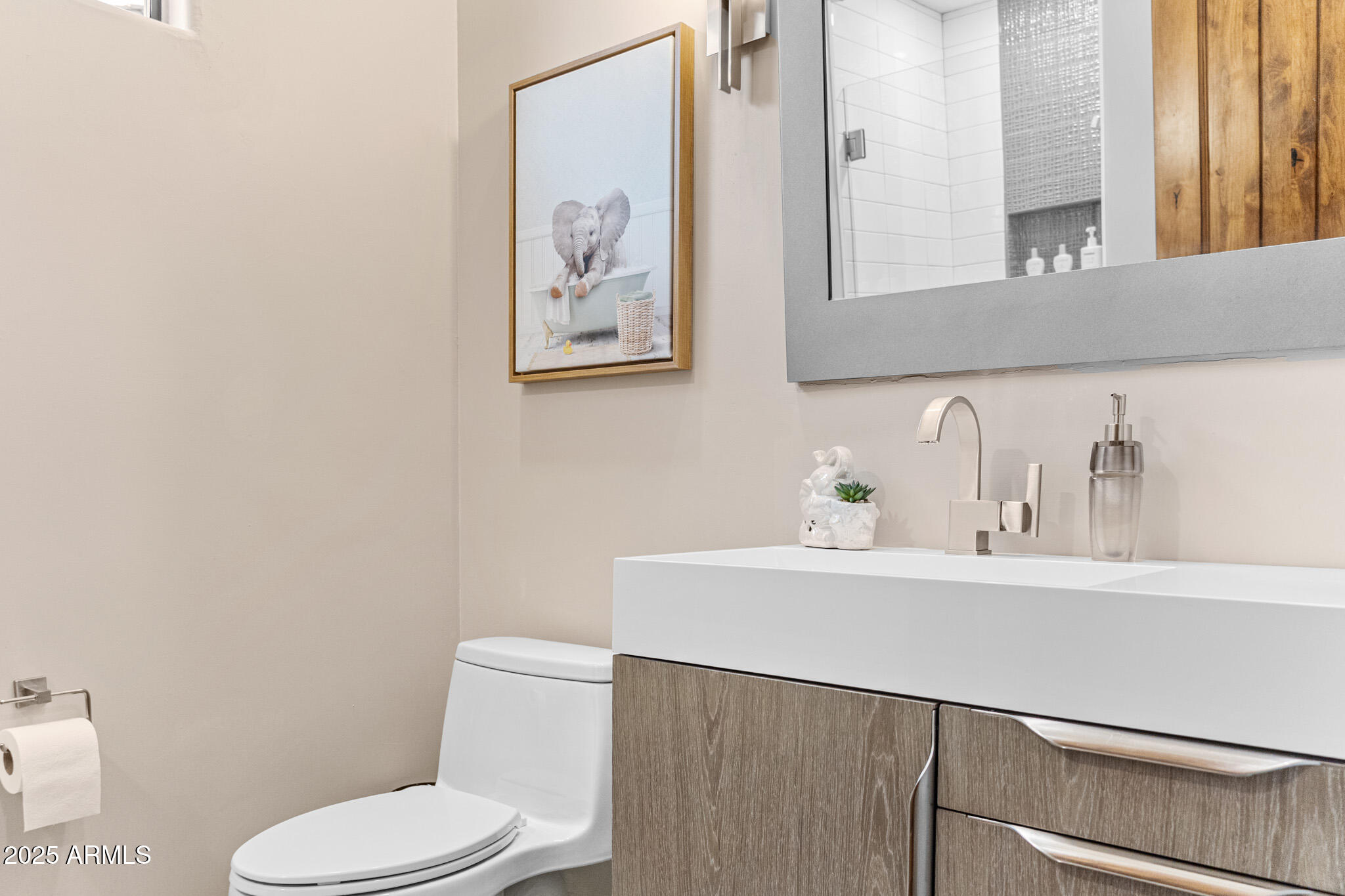 8084 E WINDWOOD Lane