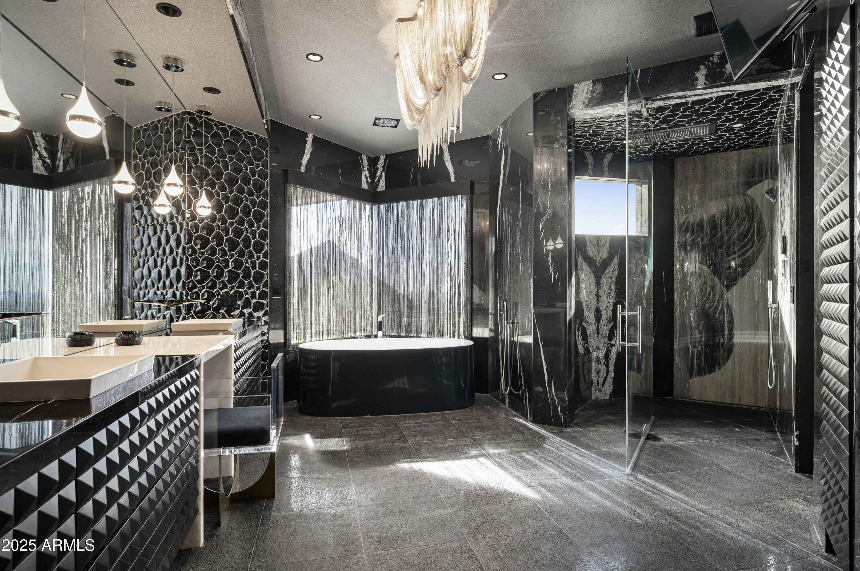 10324 E CALLE DE LAS BRISAS