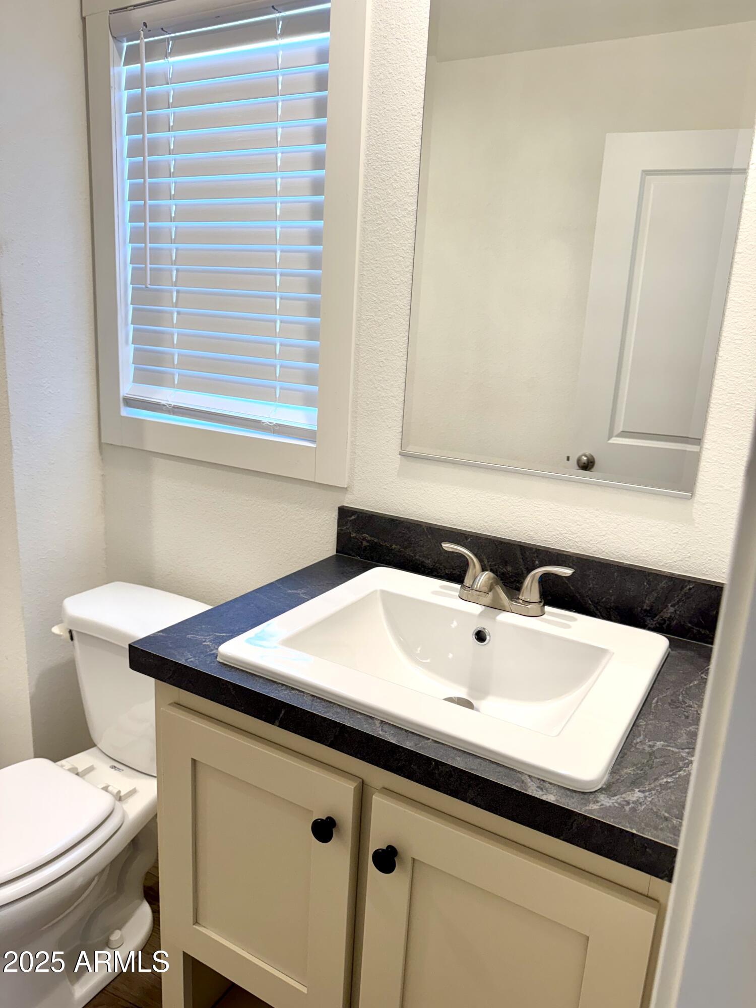 1550 W Southern Avenue 20