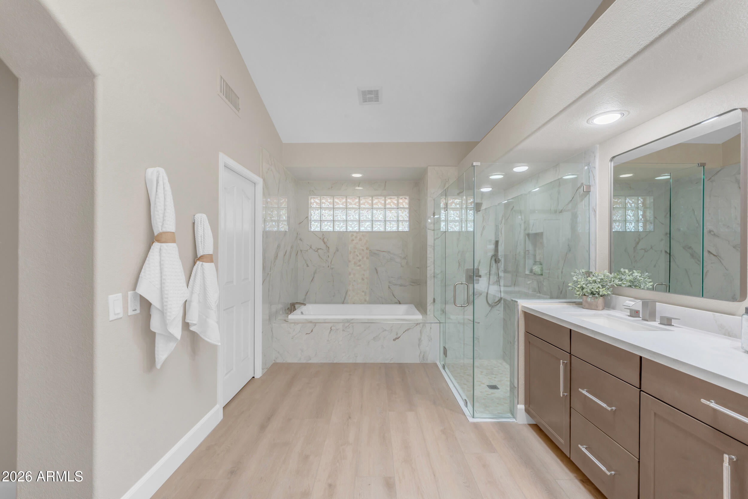 9009 E CEDAR WAXWING Drive