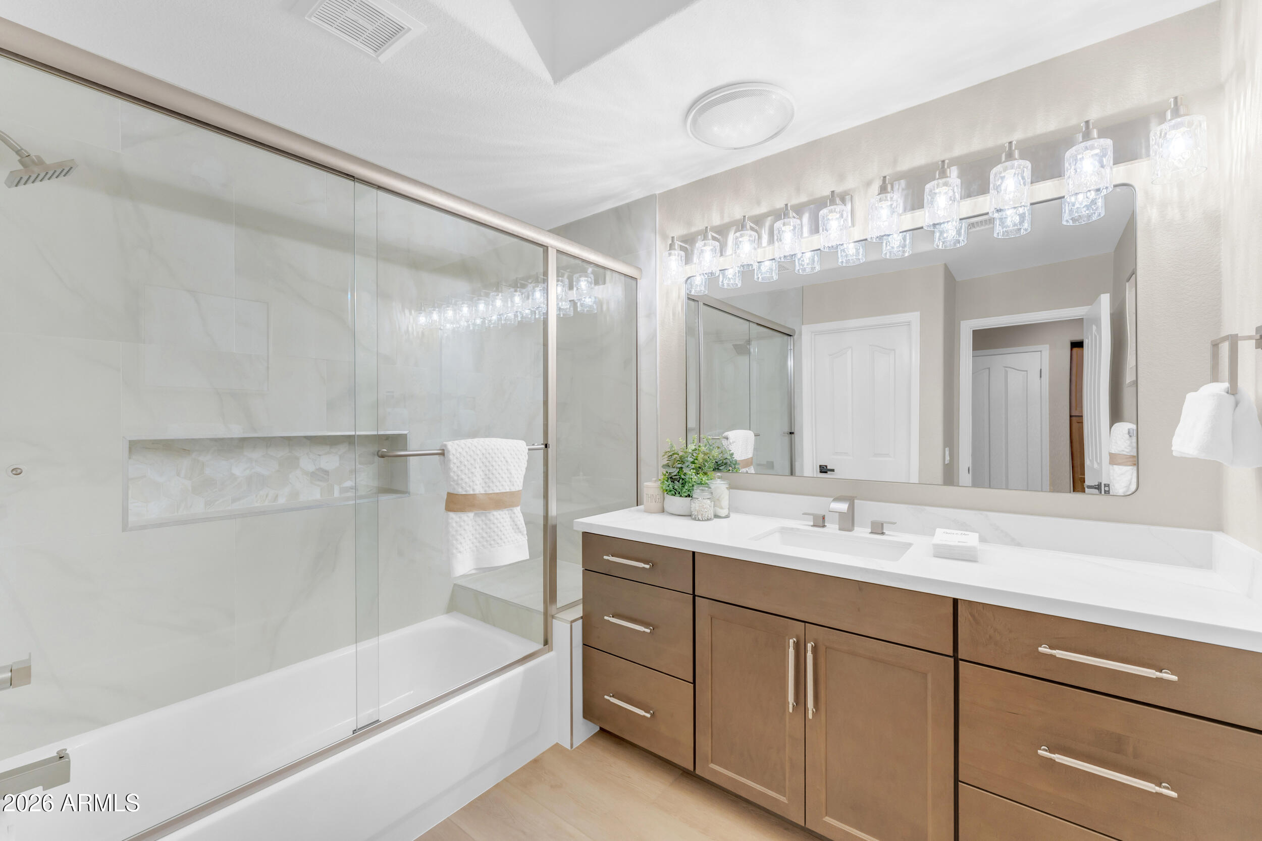 9009 E CEDAR WAXWING Drive