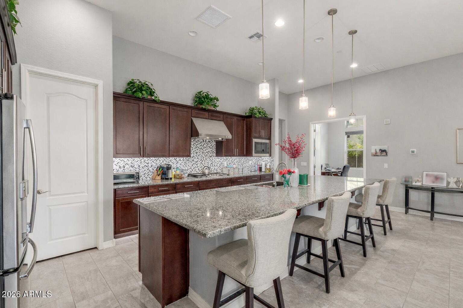 7334 E PARAISO Drive